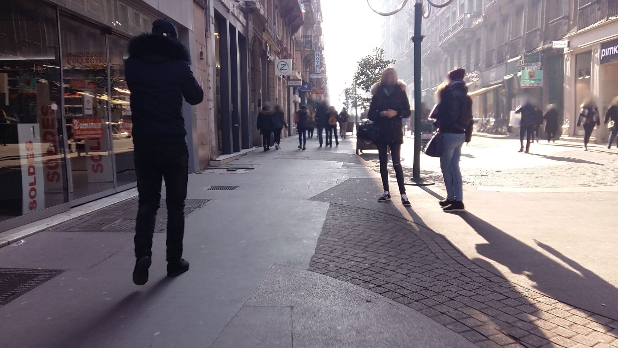 Street view near Comité d'Accueil, Lyon 02 — © blueberry (CC BY-SA · Mapillary)