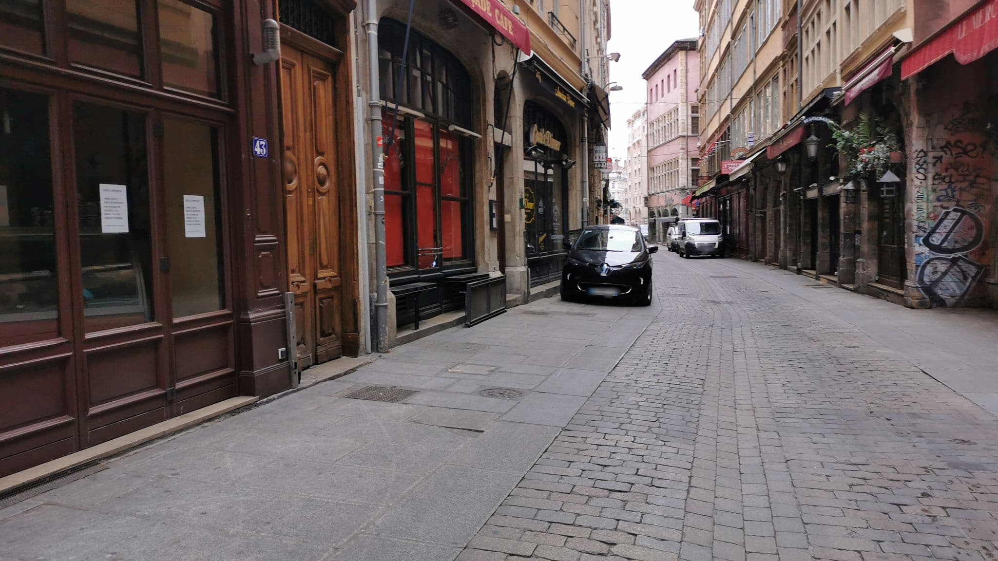 Street view near 43 Rue Mercière, Lyon, Lyon 05 — © pogregoire (CC BY-SA · Mapillary)