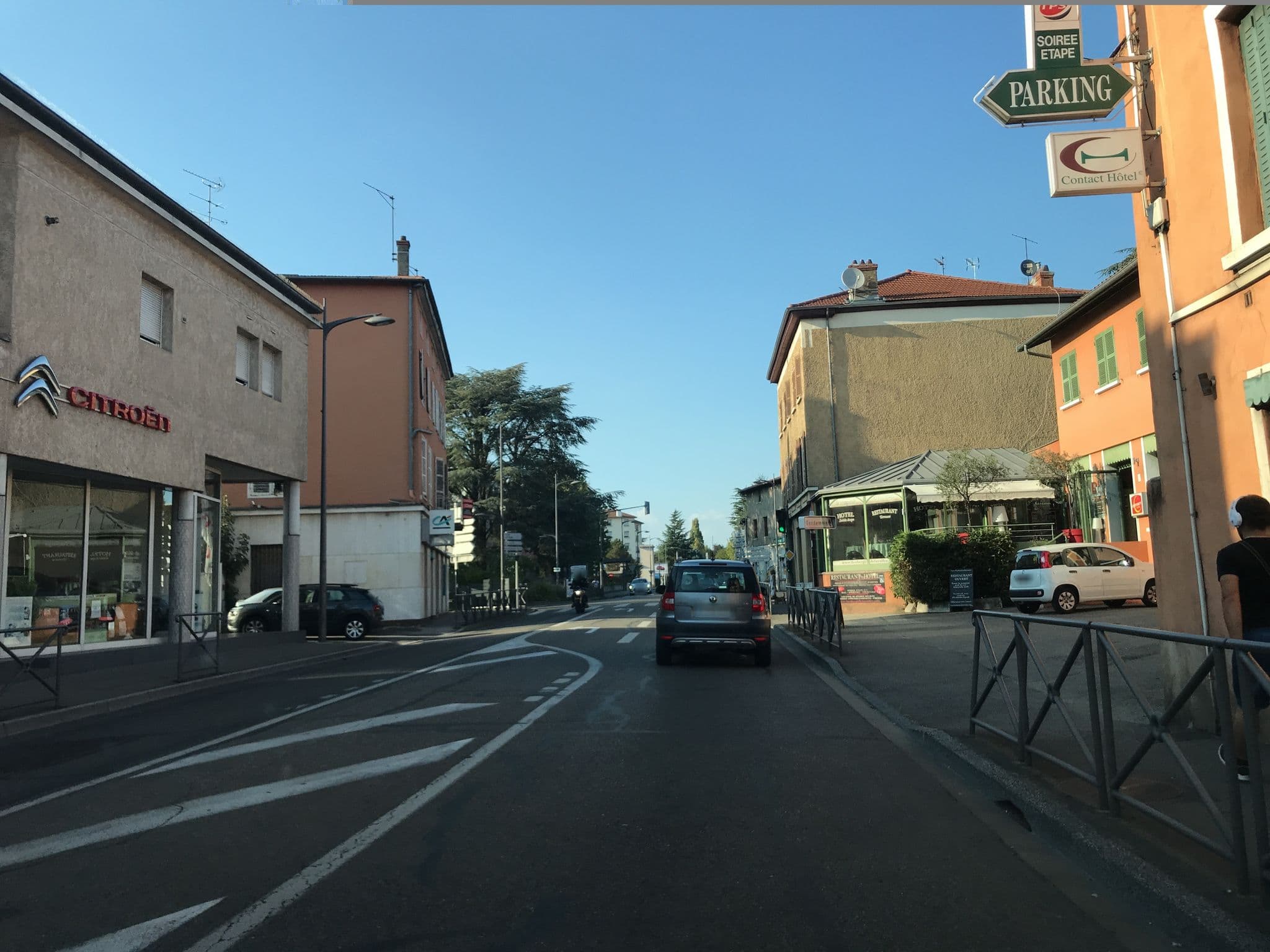 Street view near Restaurant Auberge de la Vallée Francheville, Francheville — © unmap (CC BY-SA · Mapillary)