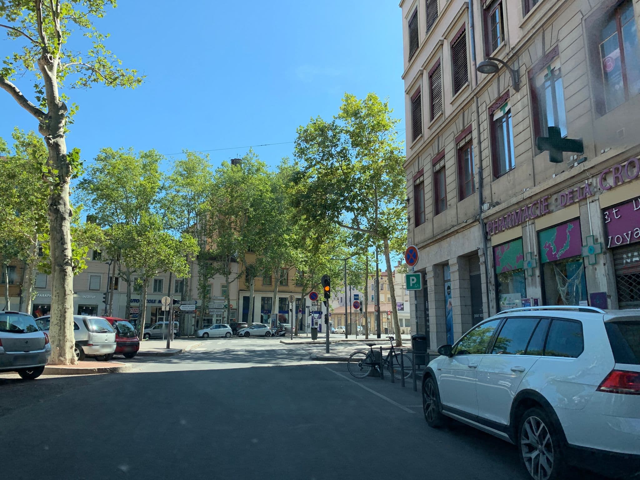 Street view near Selectour - Berthelet Voyages, Lyon 04 — © thepriben (CC BY-SA · Mapillary)