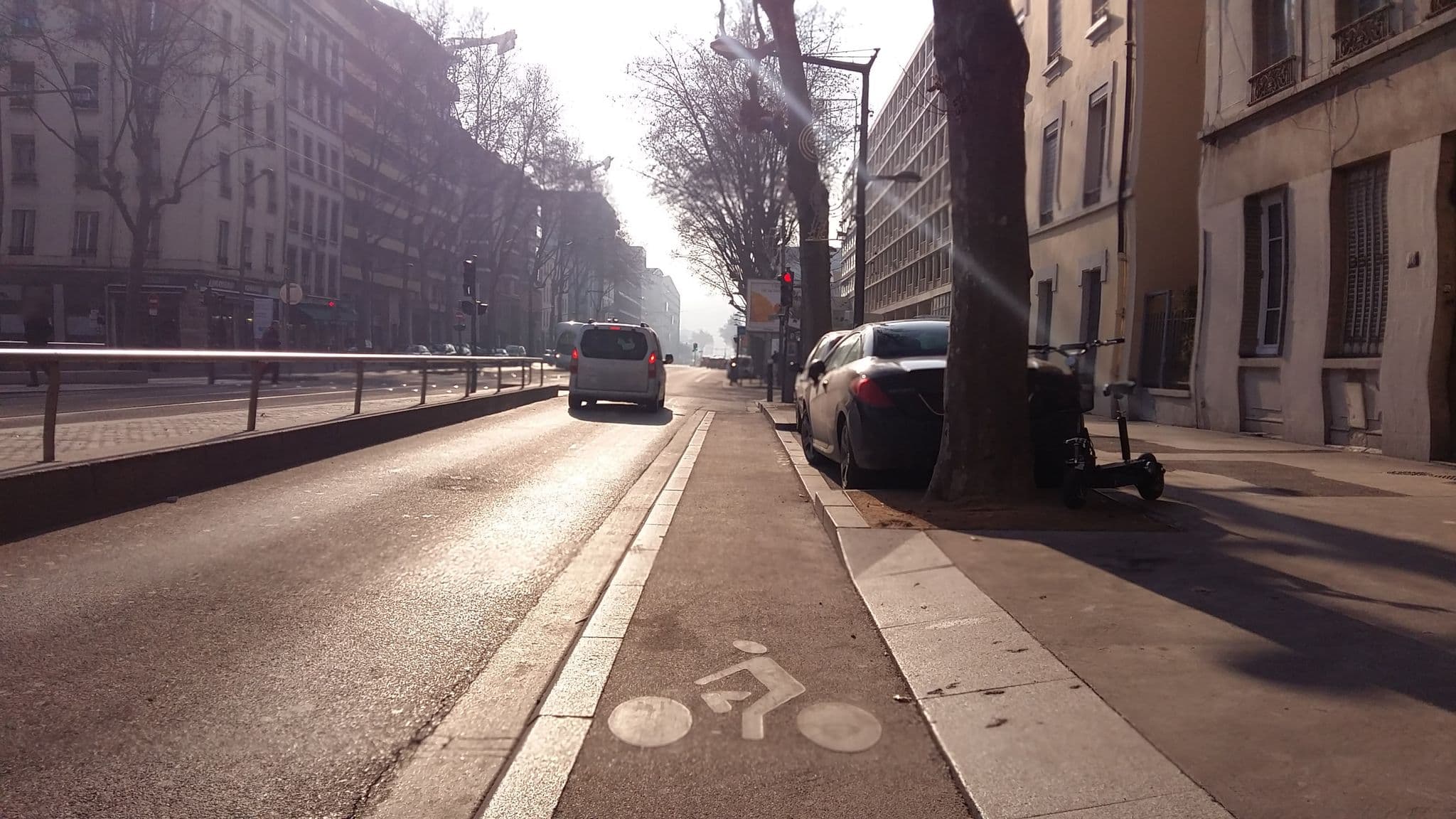 Street view near Appart'hotel odelys, Lyon 02 — © blueberry (CC BY-SA · Mapillary)