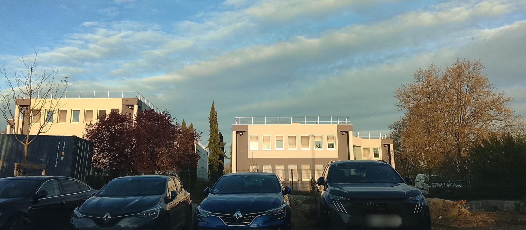 Street view near Balladins, Bron — © HugoC01 (CC BY-SA · Mapillary)