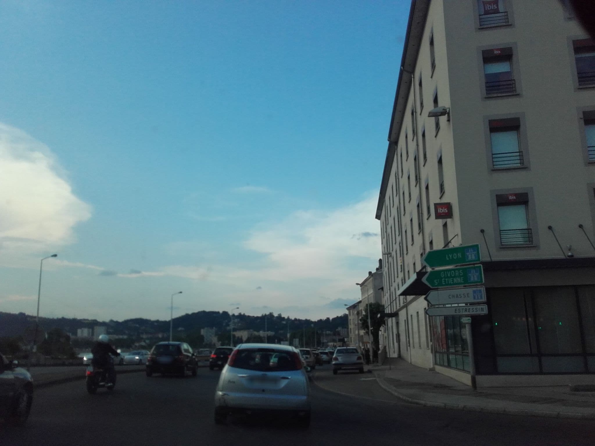 Street view near ibis Lyon Sud Vienne Saint-Louis, Vienne — © alexcorioze (CC BY-SA · Mapillary)