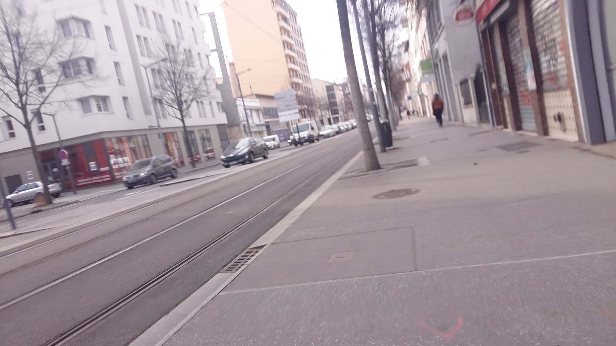 Street view near Résidence Ôtelia Affaires & Bien-être, Lyon — © blueberry (CC BY-SA · Mapillary)
