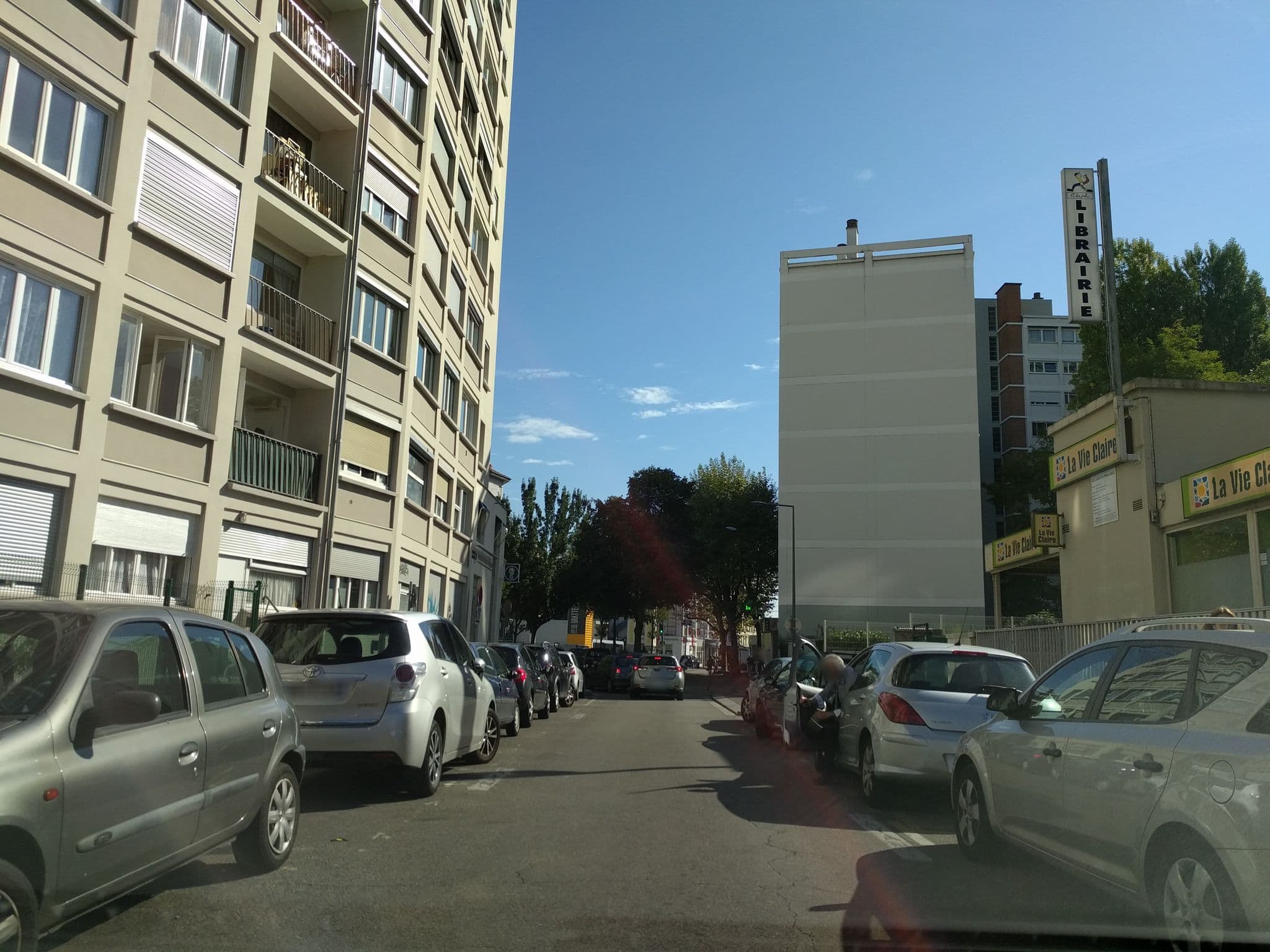 Street view near Selectour - Marietton Ailleurs Voyages, Villeurbanne — © mappy_sa (CC BY-SA · Mapillary)