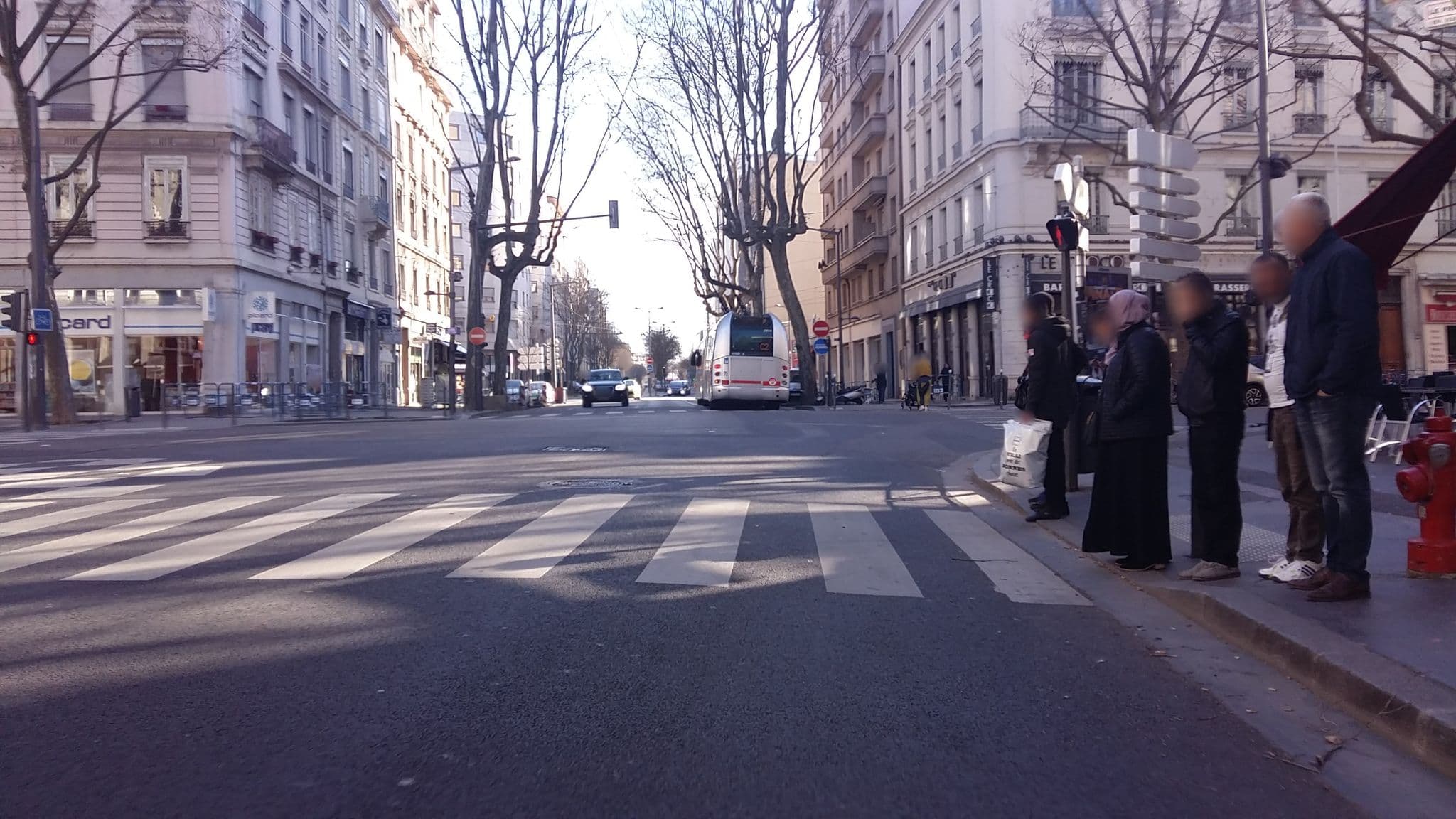 Street view near Dicosa Antaeus, Lyon 06 — © blueberry (CC BY-SA · Mapillary)