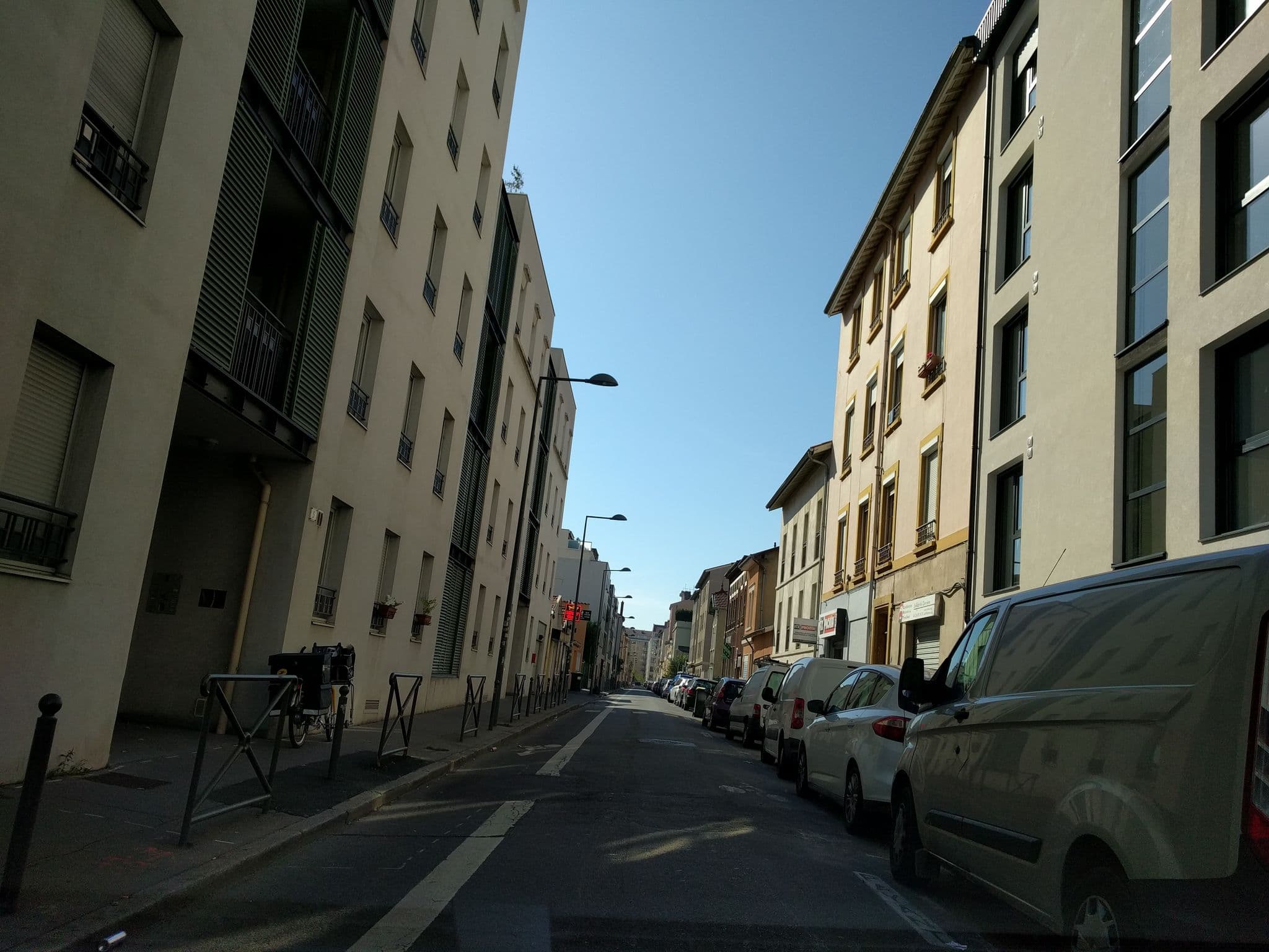 Street view near Résidence Gratte Ciel, Villeurbanne — © mappy_sa (CC BY-SA · Mapillary)