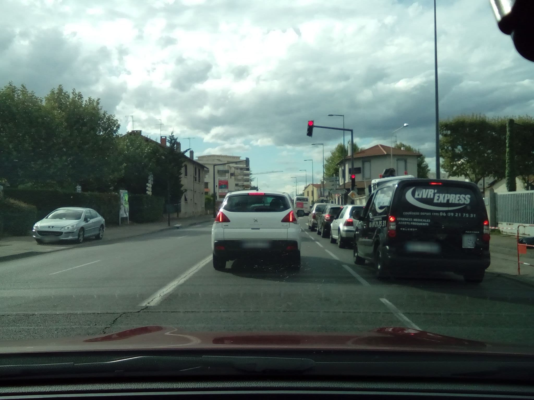 Street view near Apparteo Lyon Part-Dieu Villeurbanne, Bron — © siddhartha69 (CC BY-SA · Mapillary)