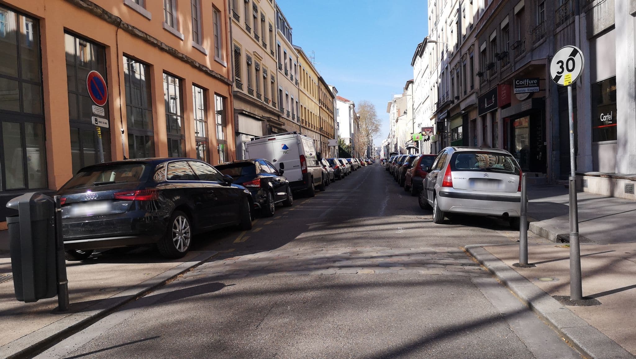 Street view near Part Dieu Guichard Crequi Studio Mezzanine, Lyon 03 — © blueberry (CC BY-SA · Mapillary)