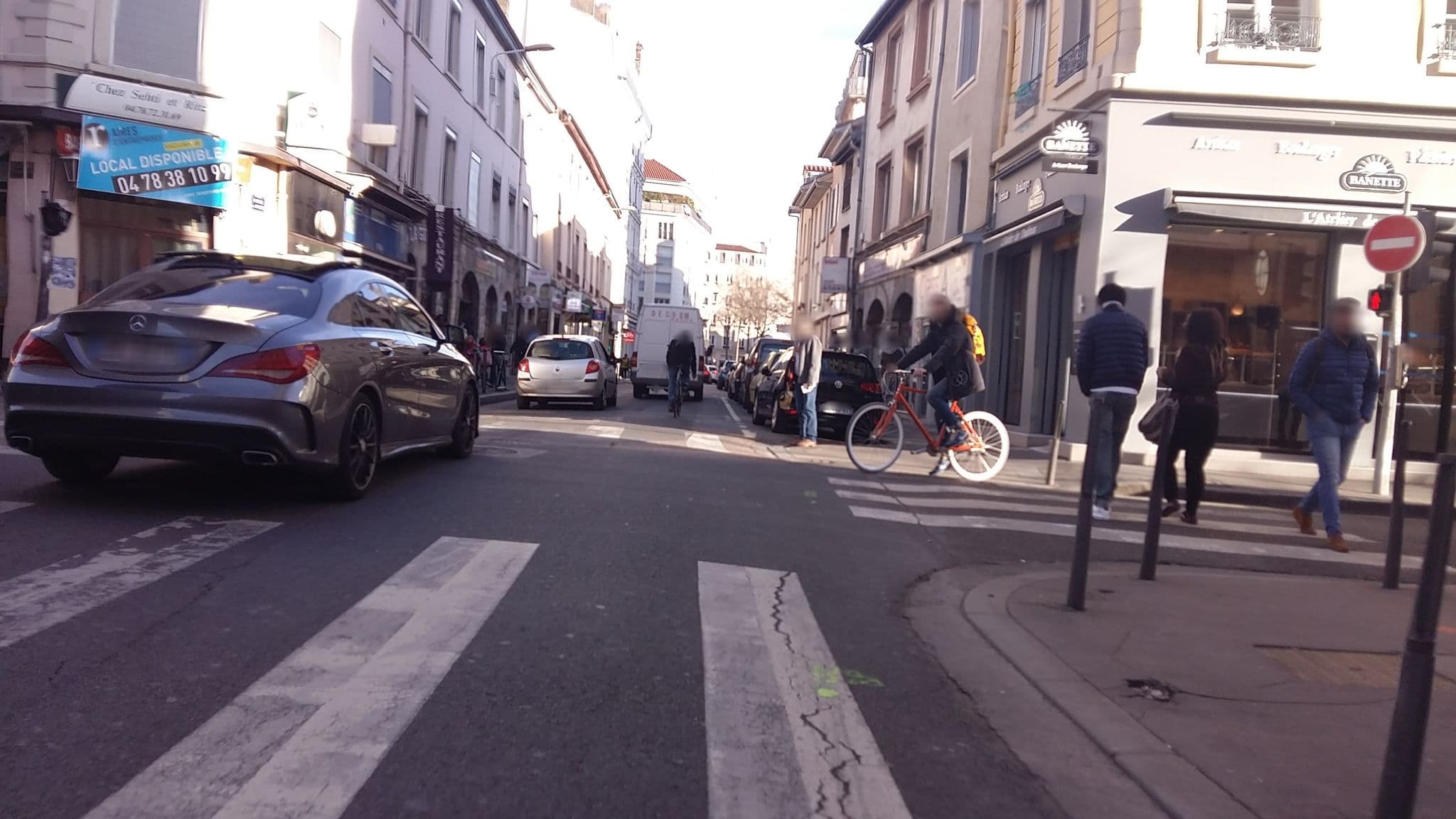 Street view near Sejours & Affaires Apparthotel, Lyon — © blueberry (CC BY-SA · Mapillary)