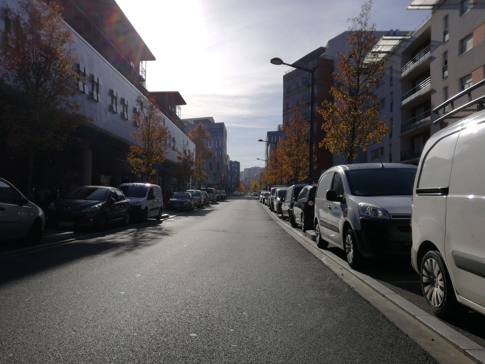 Street view near Apparthôtel 3 étoiles, Lyon 08 — © mmoy (CC BY-SA · Mapillary)