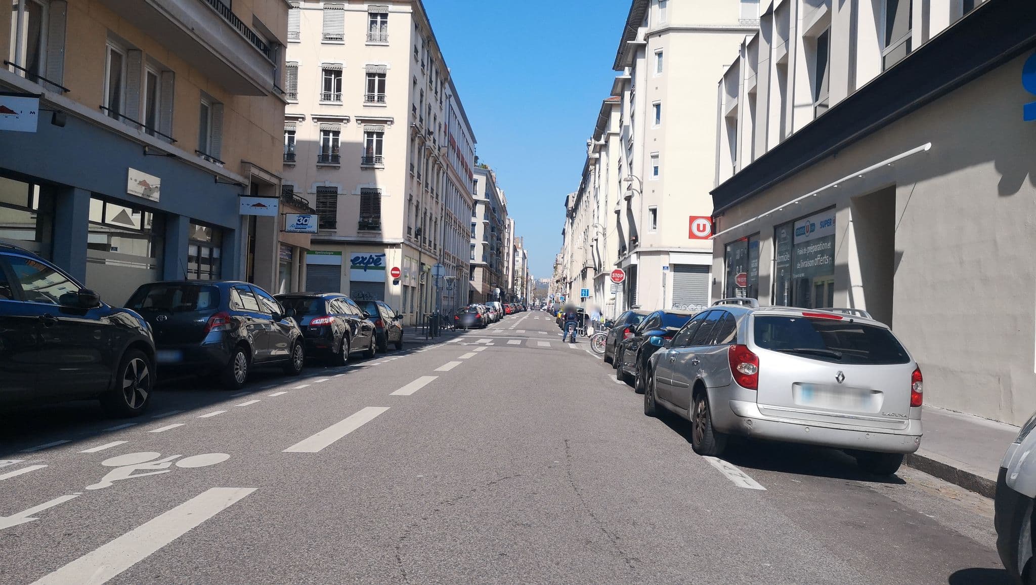 Street view near Le Sixième Ciel, Lyon 06 — © blueberry (CC BY-SA · Mapillary)