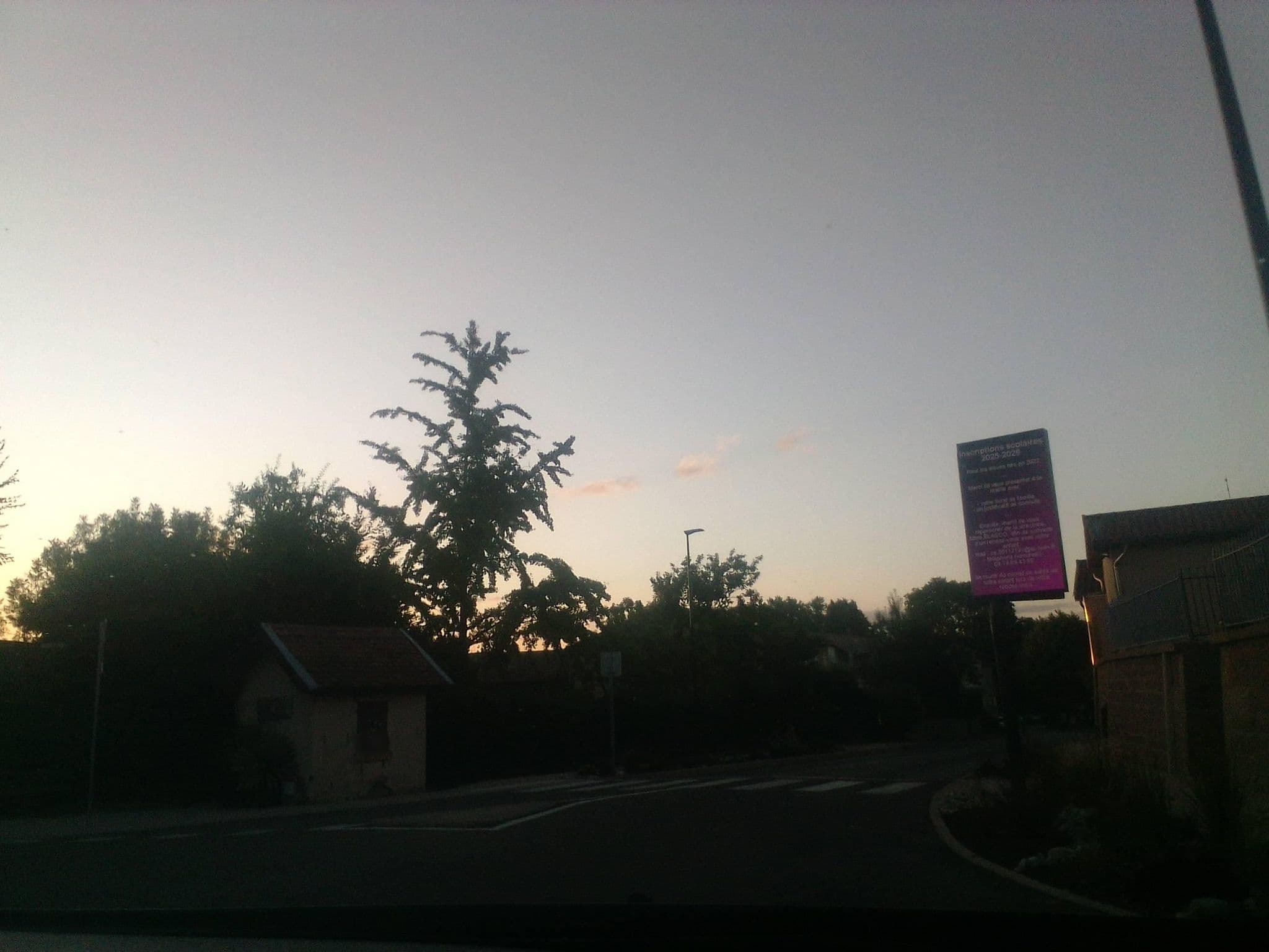 Street view near Robin Jean et Josette, Francheleins — © HugoC01 (CC BY-SA · Mapillary)