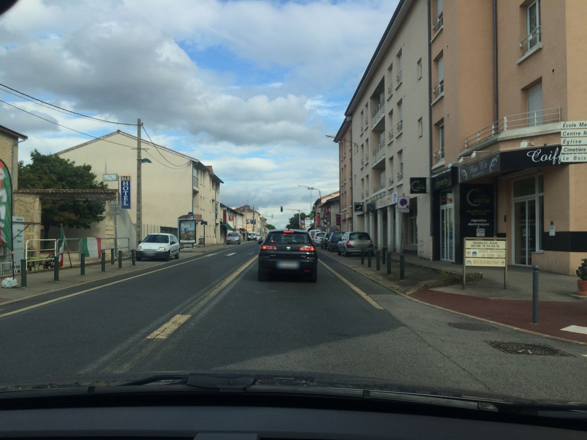 Street view near hotel le relais fleuri, Saint-Laurent-de-Mure — © mickael_v (CC BY-SA · Mapillary)
