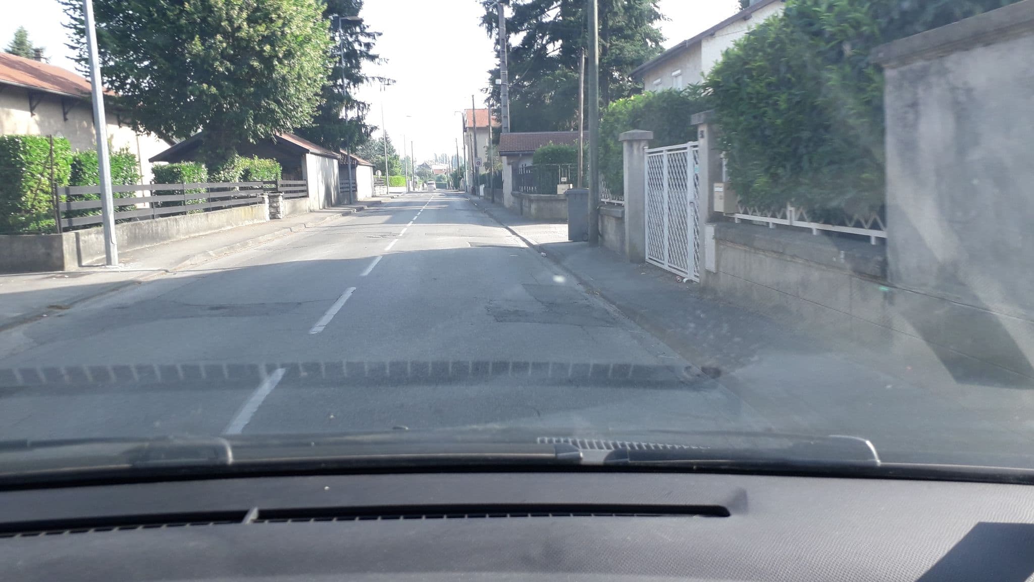 Street view near Adoma, Pont-de-Chéruy — © pnv38230 (CC BY-SA · Mapillary)