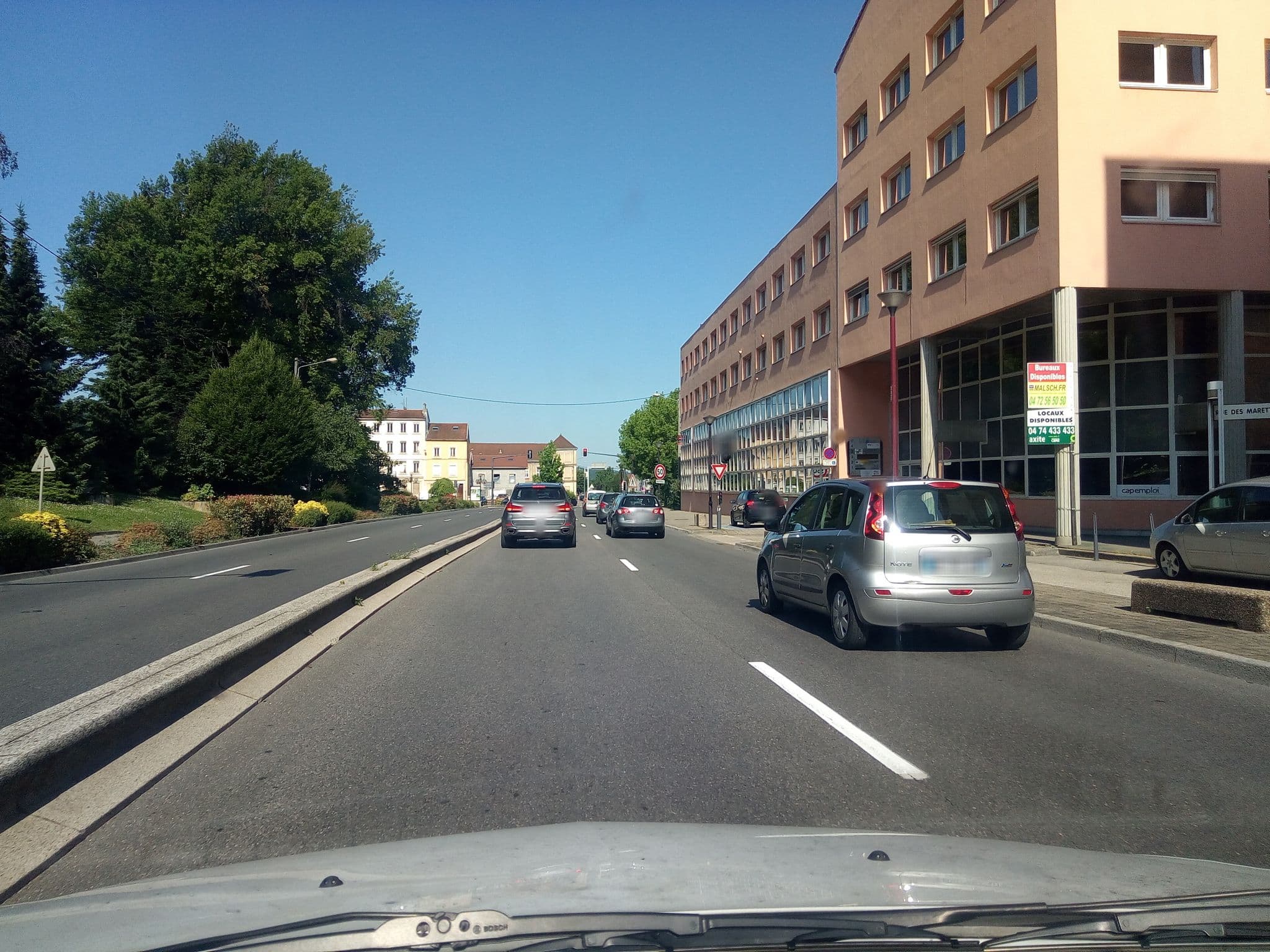 Street view near Mister Bed City, Domarin — © dupoxy (CC BY-SA · Mapillary)