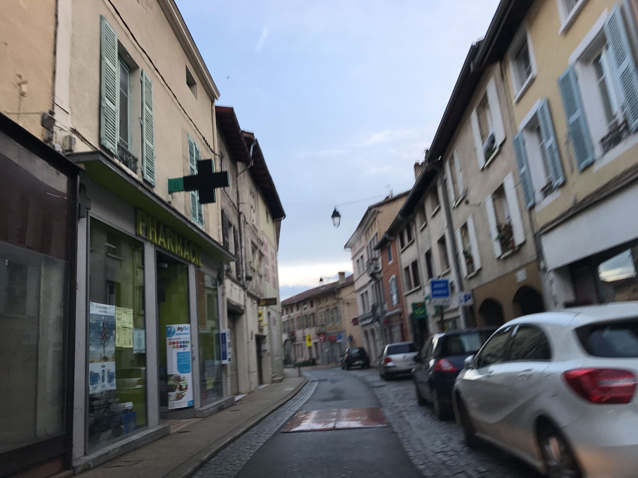 Street view near La Porte de la Dombes, Montluel — © thepriben (CC BY-SA · Mapillary)