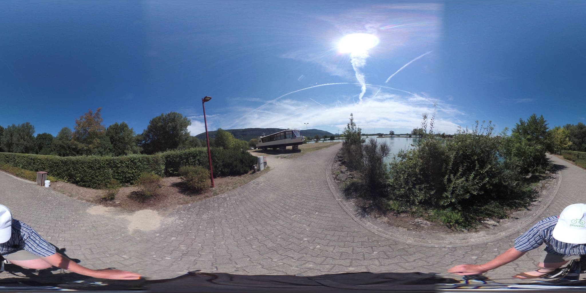 Street view near Eden marine, Porcieu — © simon_geovelo (CC BY-SA · Mapillary)