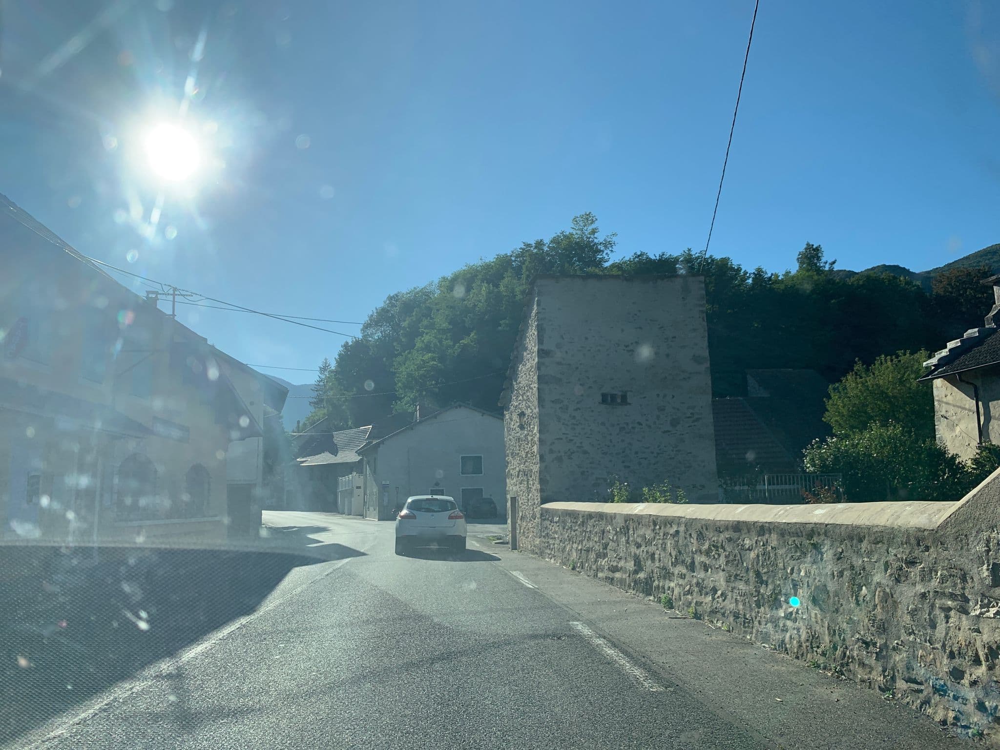 Street view near Hôtel Plottin, Virieu-le-Grand — © thepriben (CC BY-SA · Mapillary)