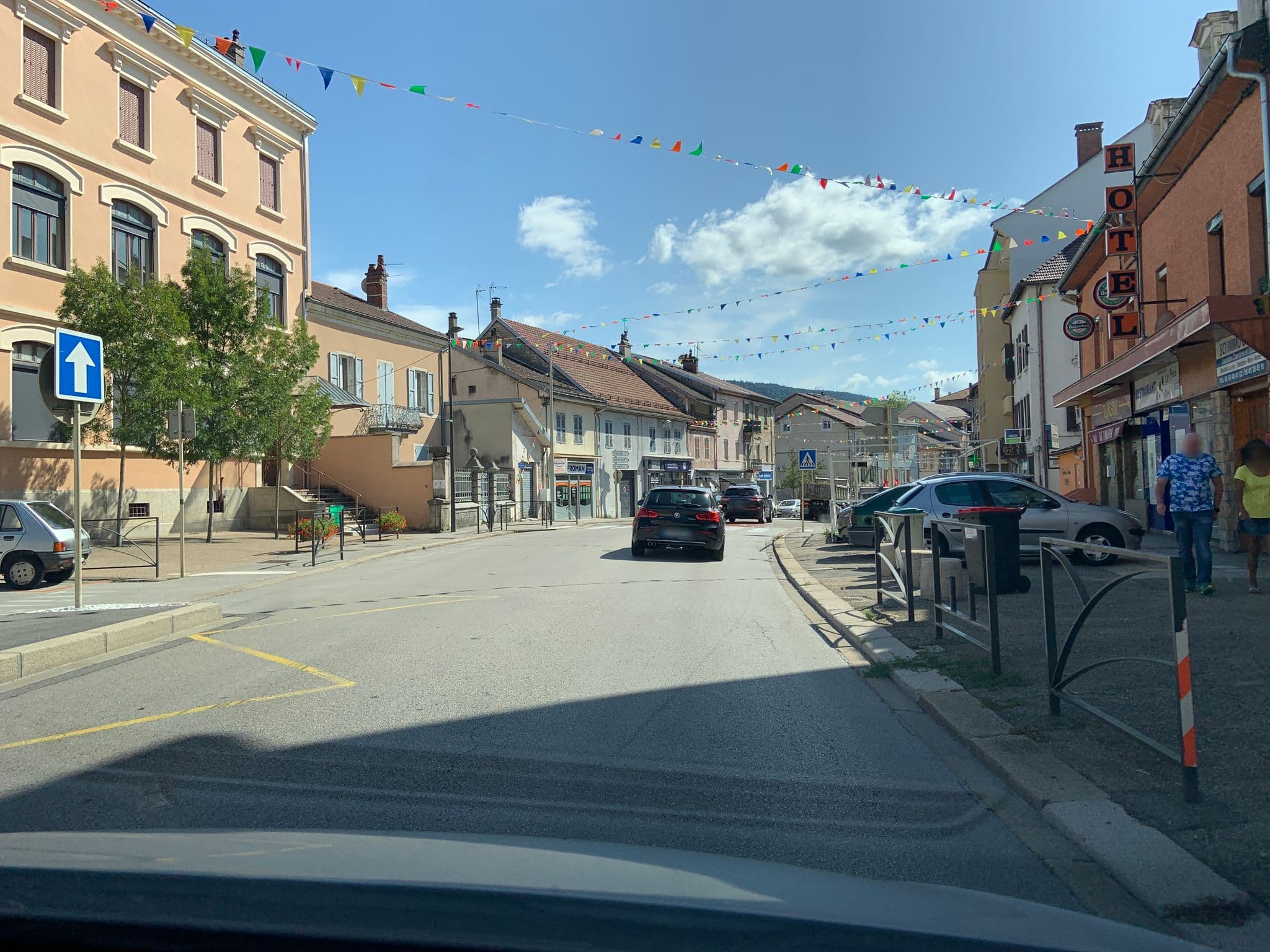 Street view near Y.D., Oyonnax — © panpan (CC BY-SA · Mapillary)