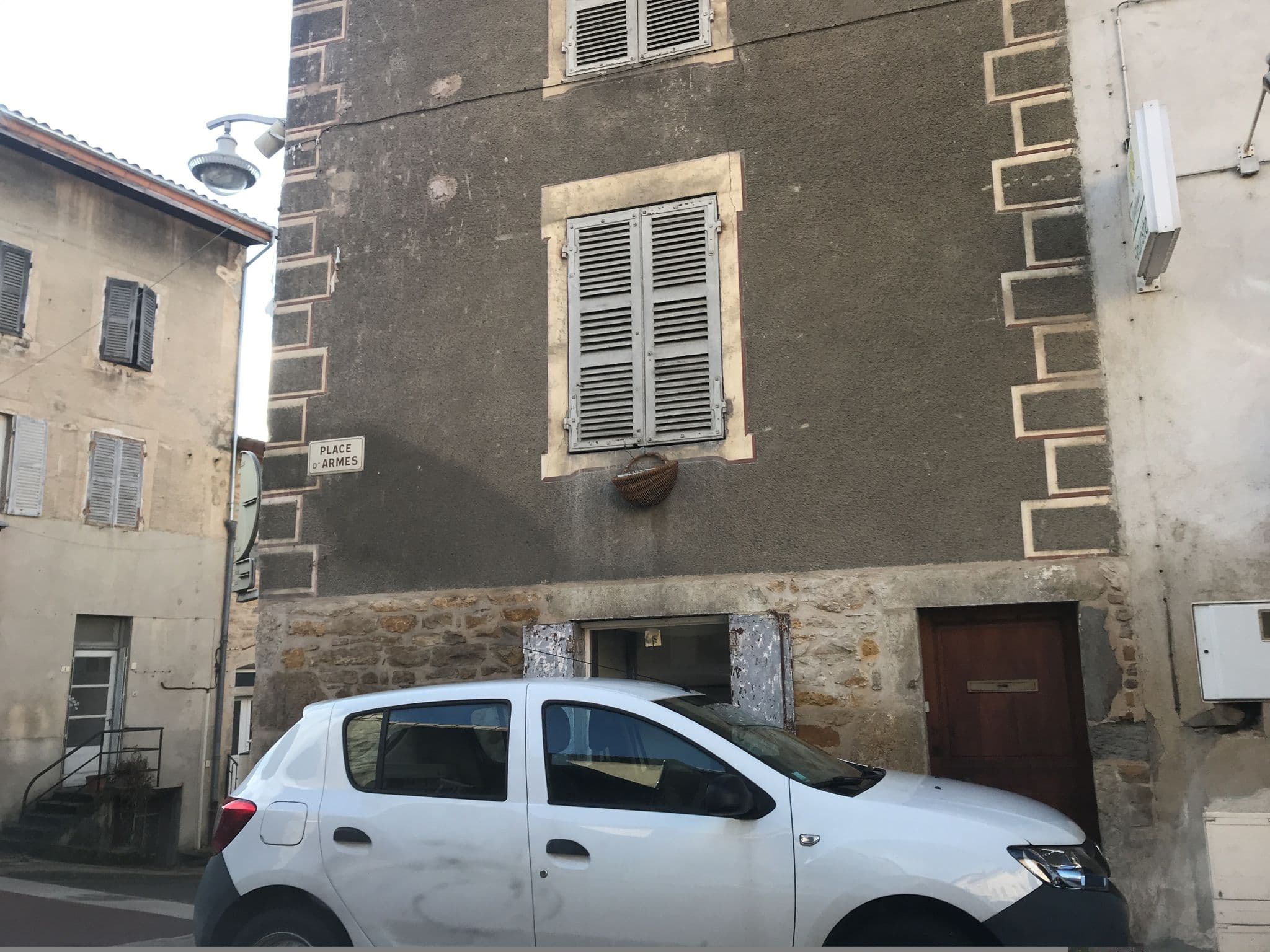 Street view near L'Orangerie, Jujurieux — © thepriben (CC BY-SA · Mapillary)