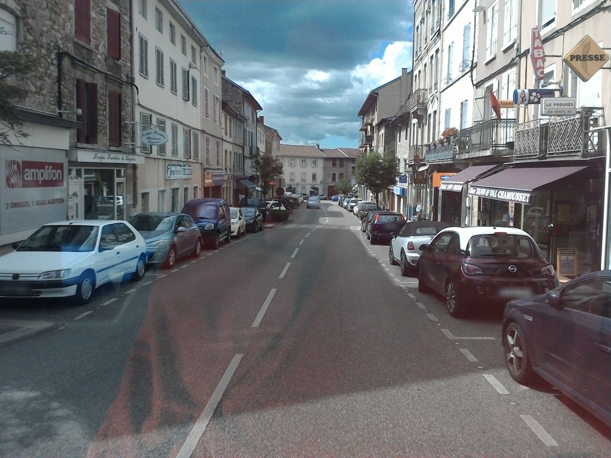 Street view near Selectour - Berthelet Voyages, Lagnieu — © mprins (CC BY-SA · Mapillary)