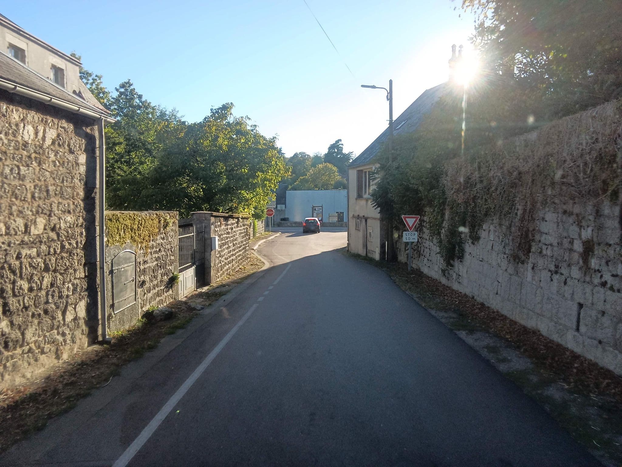 Street view near MorvanVacances, Lormes — © mprins (CC BY-SA · Mapillary)