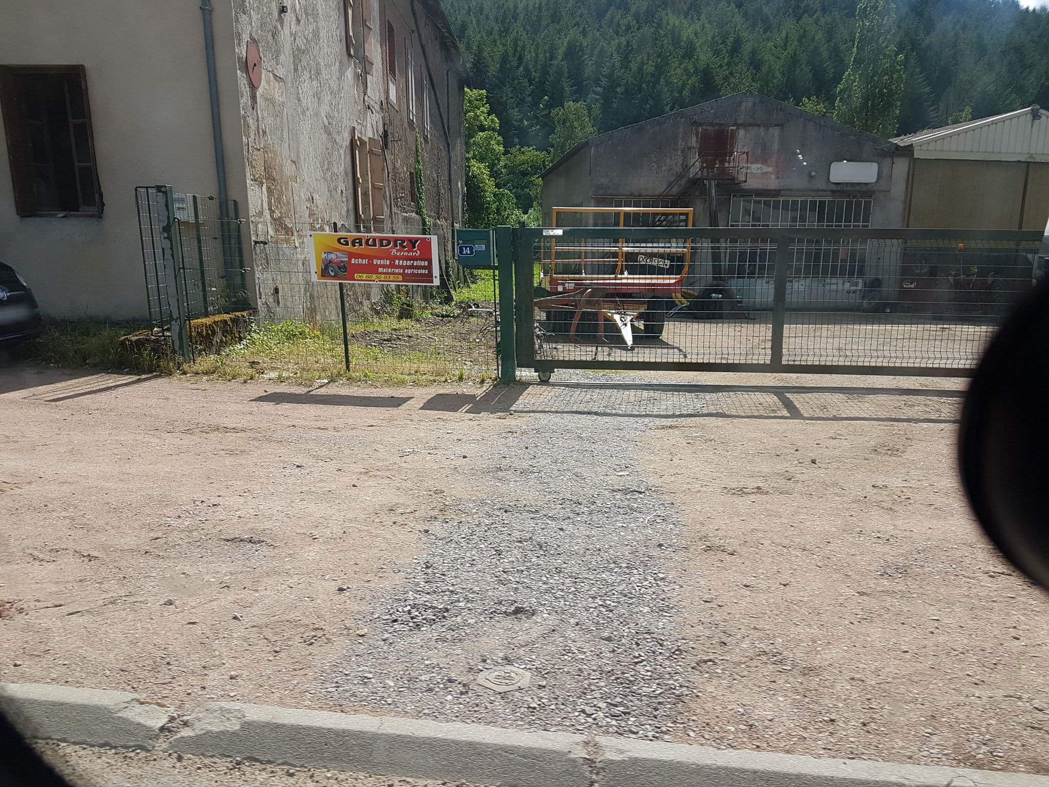Street view near Appartement Passe Partout, Curgy — © mapfool (CC BY-SA · Mapillary)