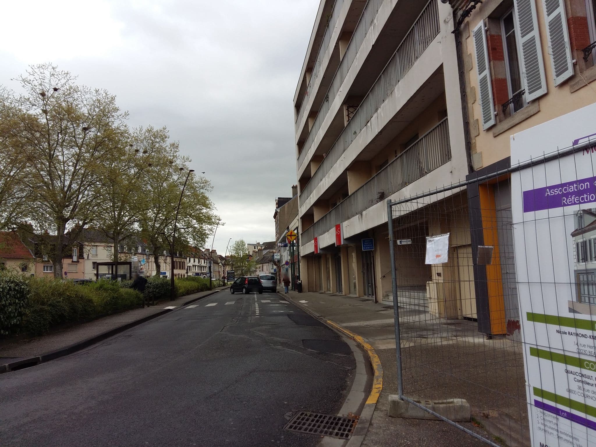 Street view near Hôtel Casabianca, Moulins — © zimmy (CC BY-SA · Mapillary)