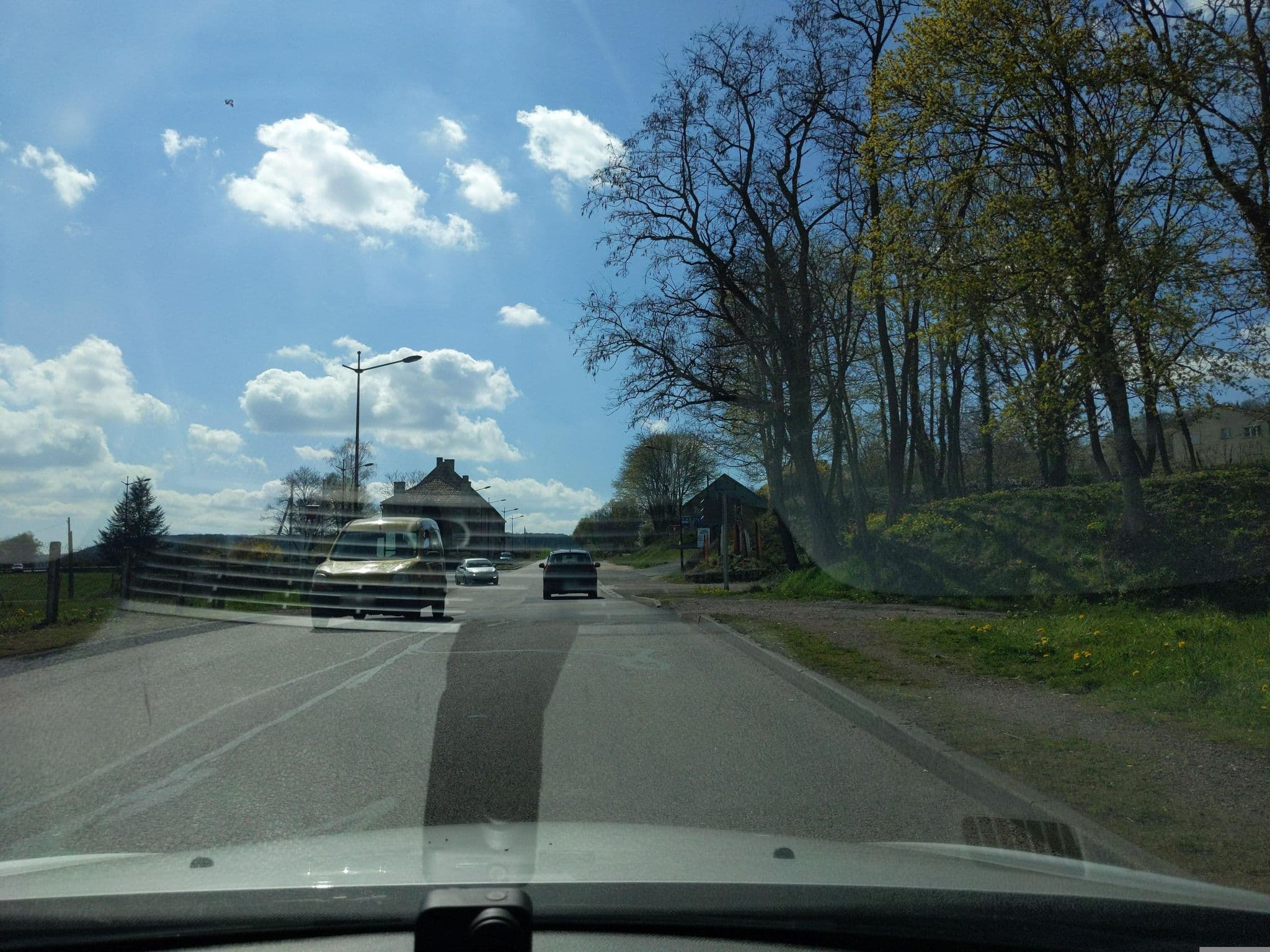 Street view near Hôtel Restaurant de la Gare, Varzy — © Wodner (CC BY-SA · Mapillary)