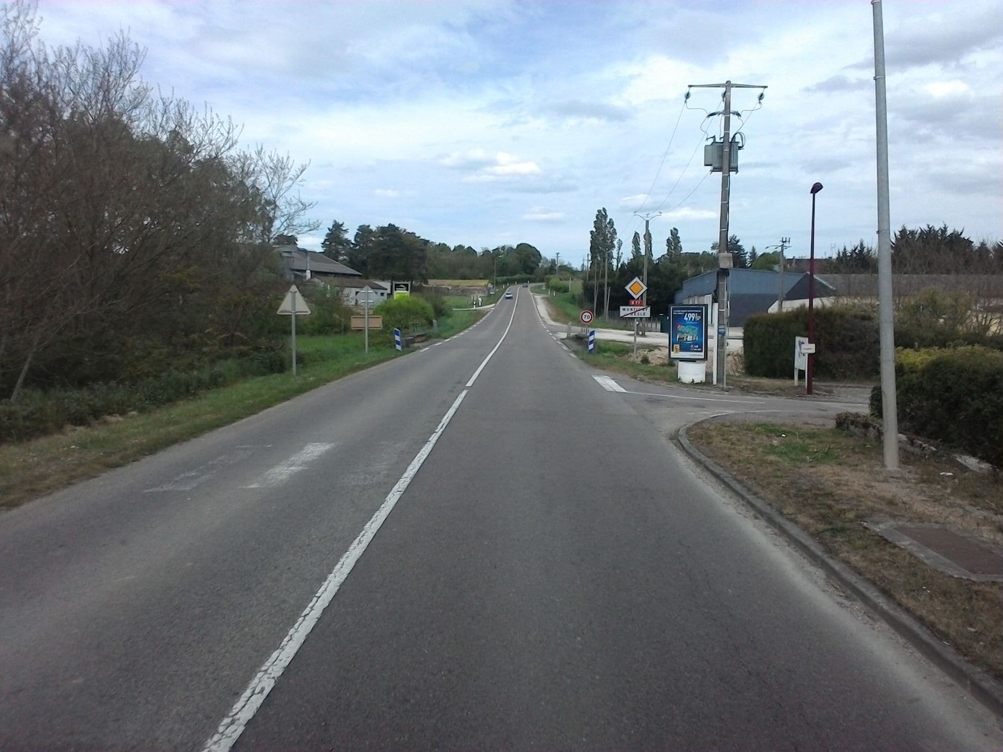 Street view near Faure Pierre, Héry — © mprins (CC BY-SA · Mapillary)
