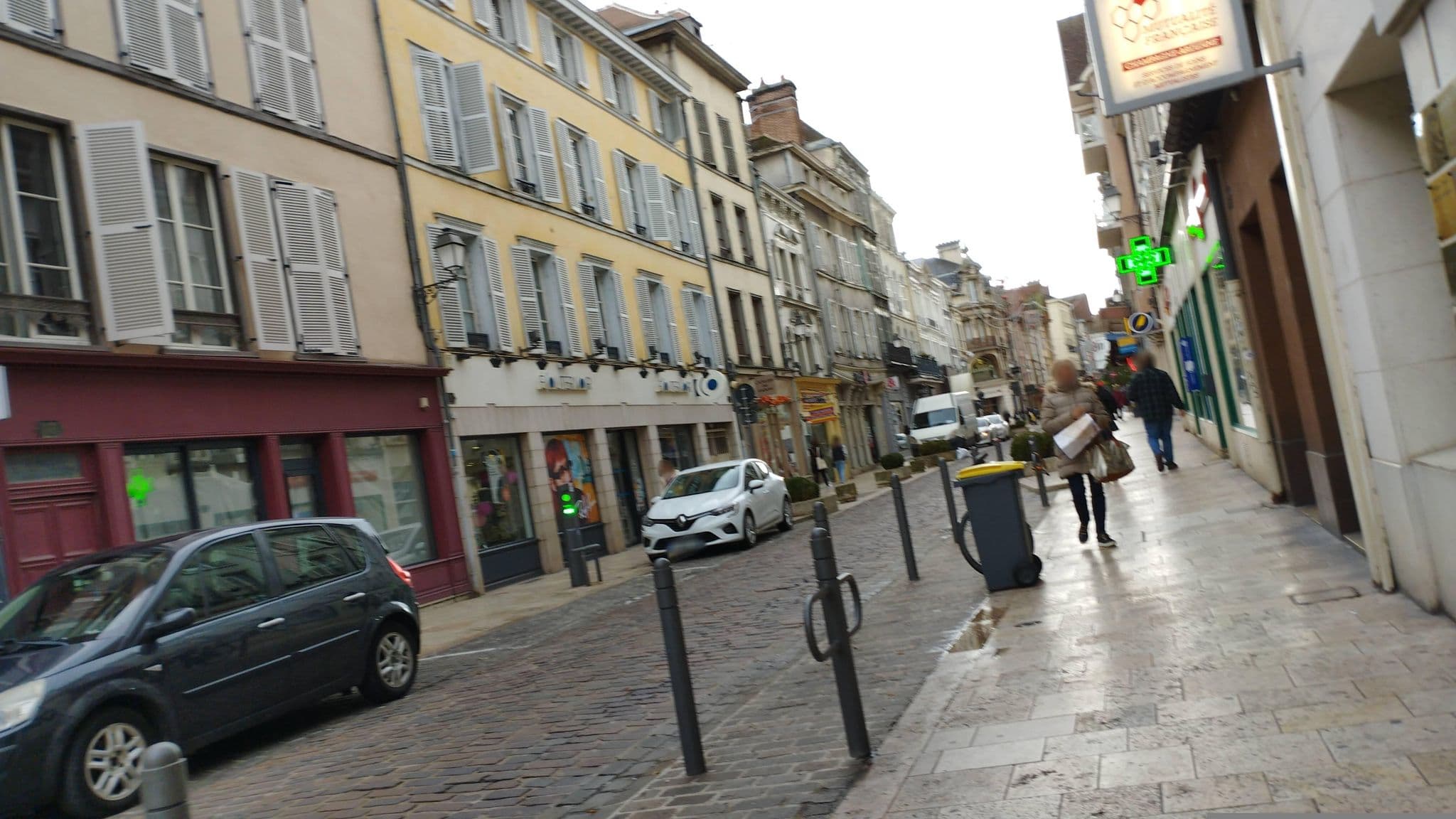 Street view near Appartement Moderne Troyes Centre, Troyes — © kritic (CC BY-SA · Mapillary)