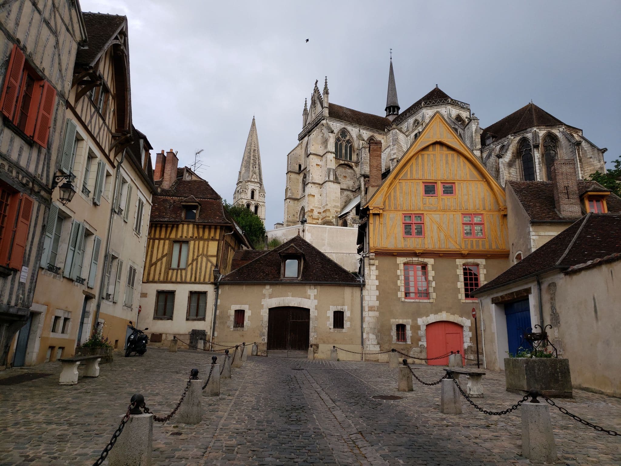 Street view near Appartement le Cadet Roussel Auxerre les Quais, Auxerre — © mapfool (CC BY-SA · Mapillary)