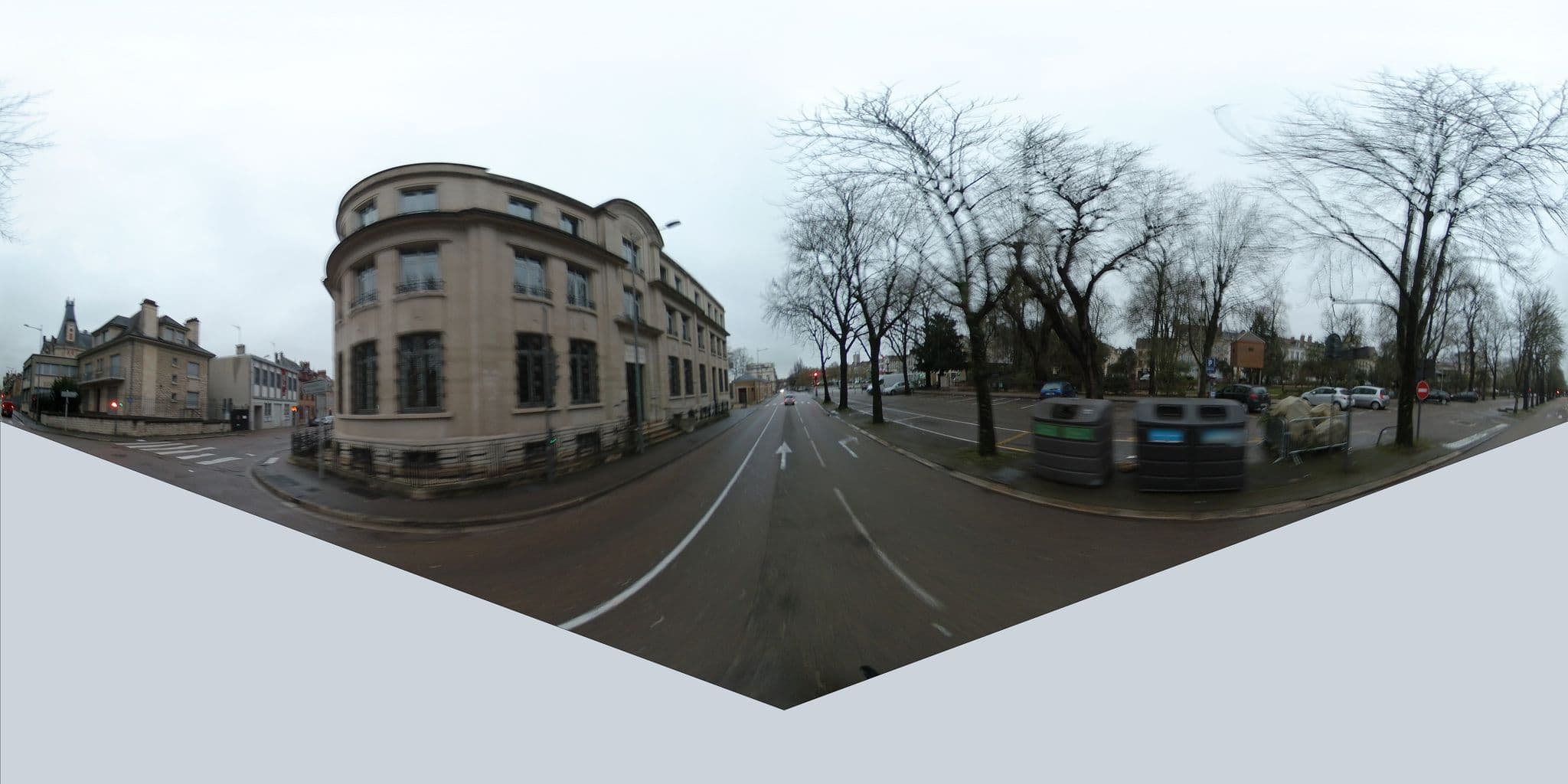 Street view near La Villa De La Paix, Troyes — © zouzou (CC BY-SA · Mapillary)