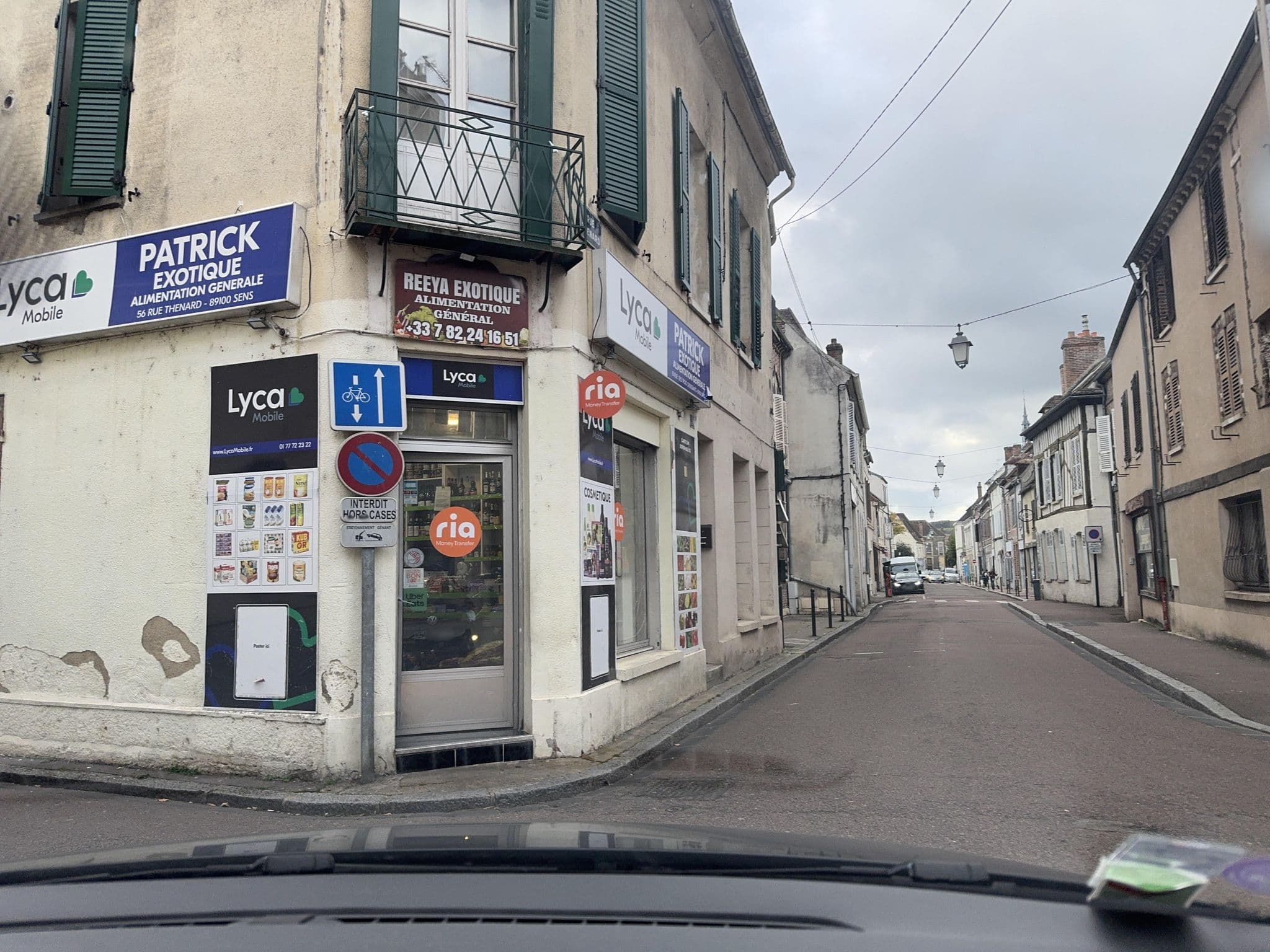 Street view near Hôtel Brennus, Sens — © jerome92370 (CC BY-SA · Mapillary)