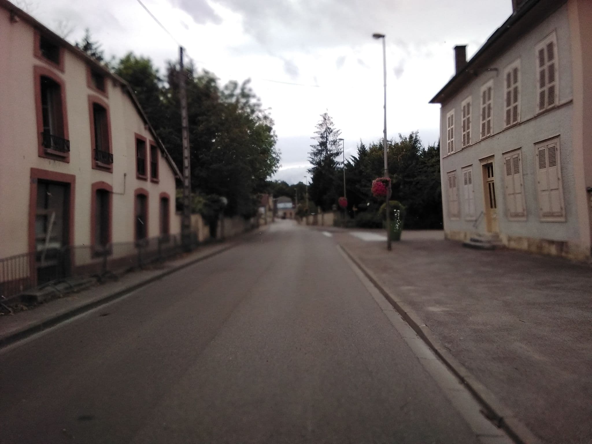 Street view near Hôtel Restaurant Barsequanais, Bar-sur-Seine — © mprins (CC BY-SA · Mapillary)