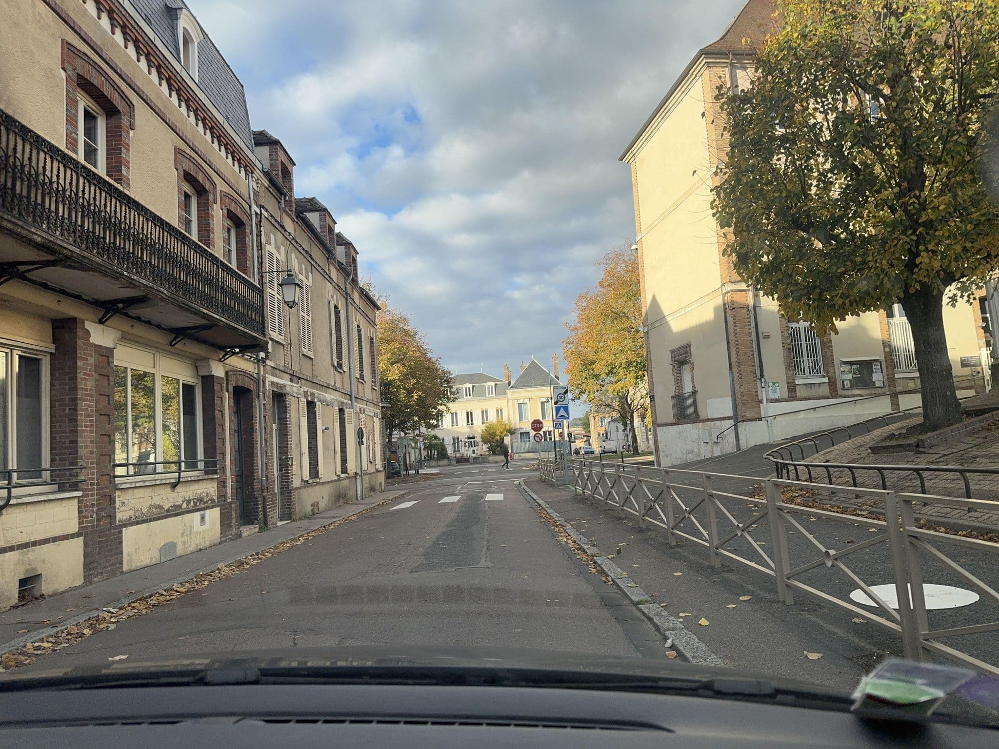 Street view near Dusseau Philippe, Sens — © jerome92370 (CC BY-SA · Mapillary)
