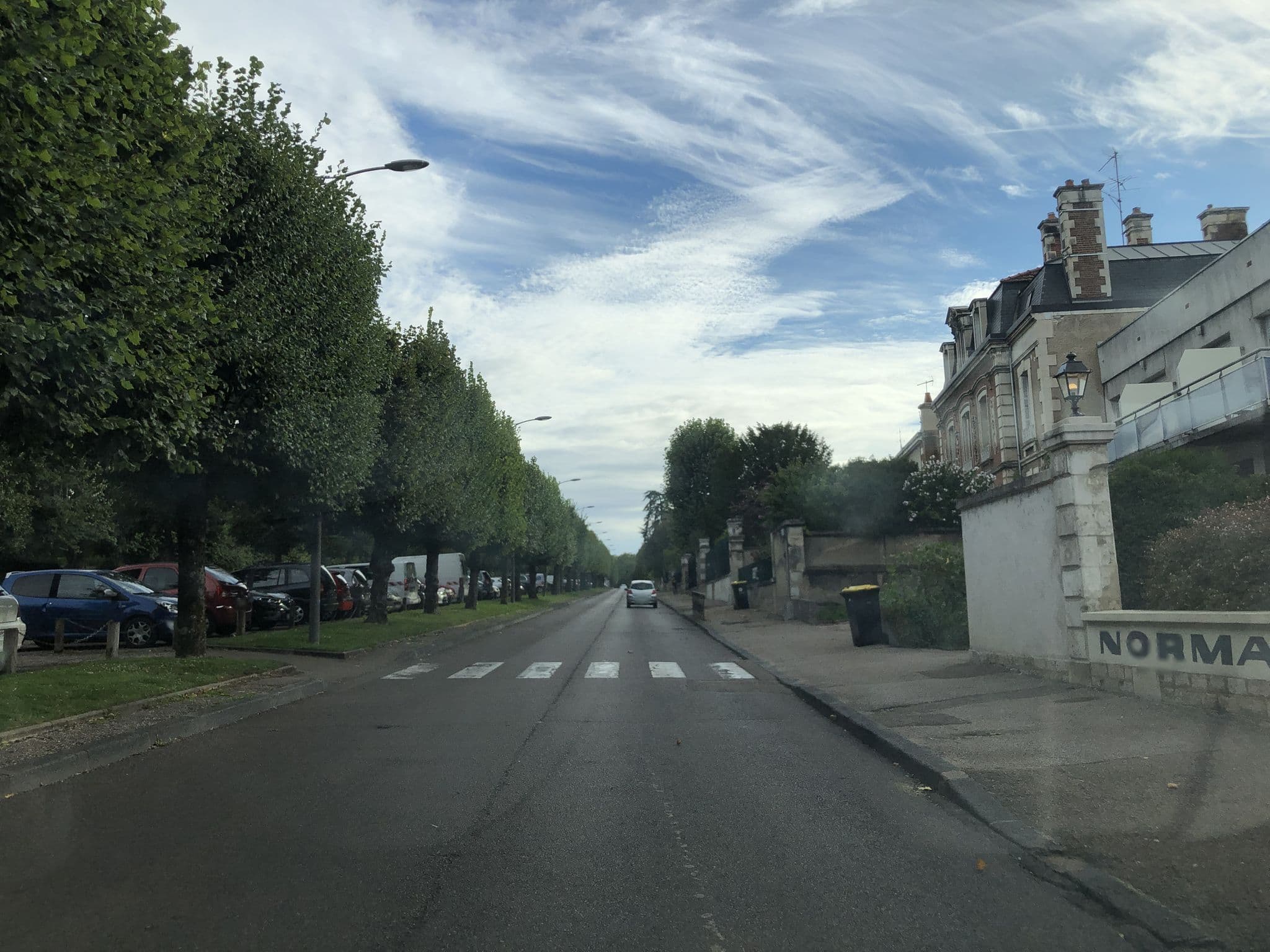 Street view near Hotel Normandie, Auxerre — © cquest (CC BY-SA · Mapillary)