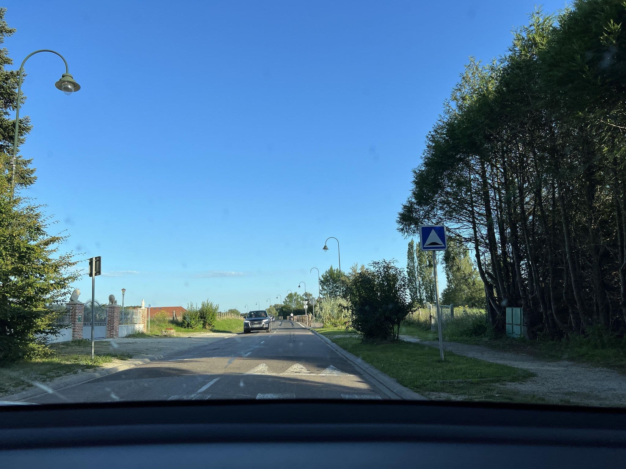 Street view near Dormeux Annick, Piney — © ottor (CC BY-SA · Mapillary)