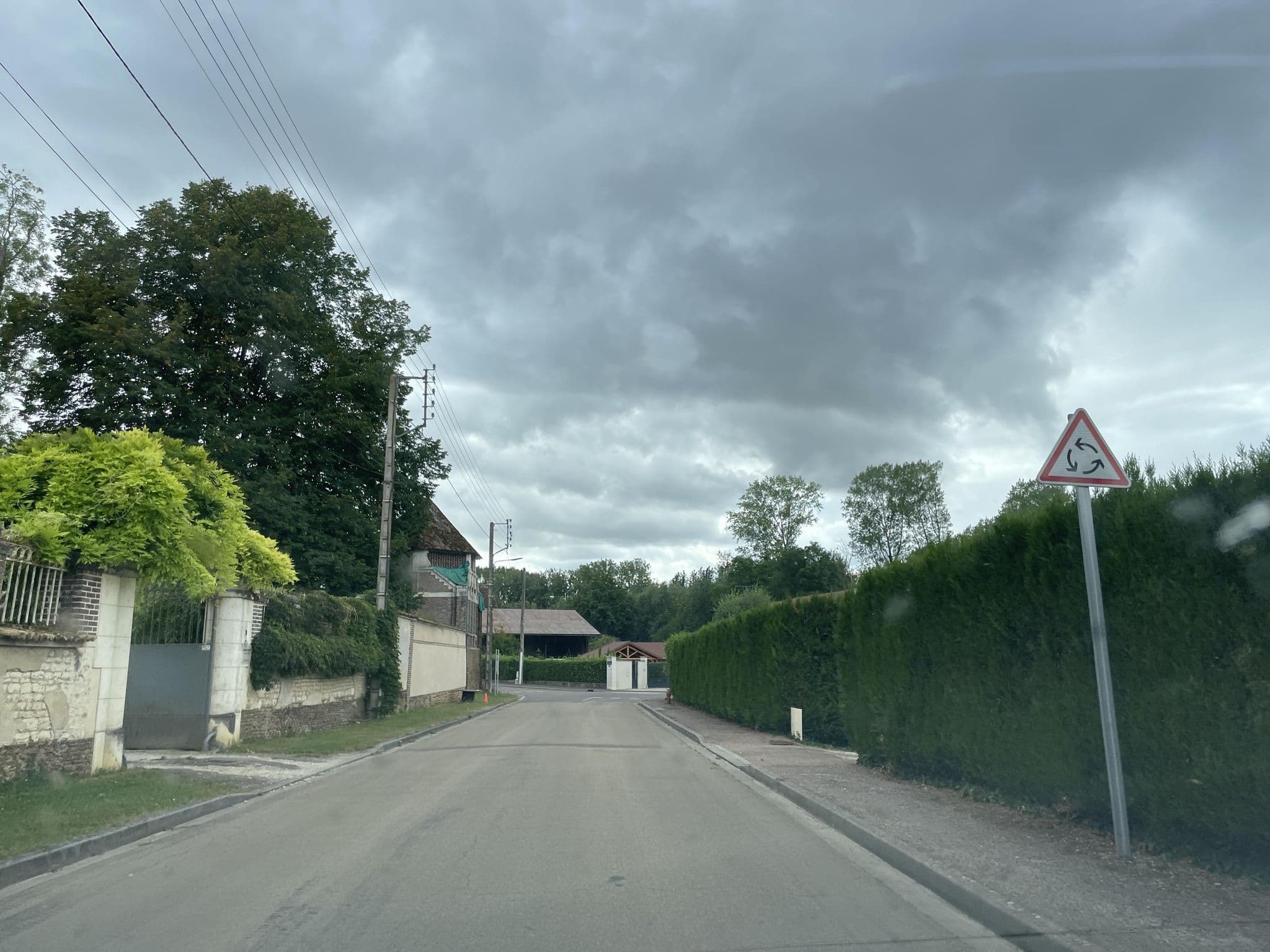 Street view near Prince Denis, Fleury-la-Vallée — © cquest (CC BY-SA · Mapillary)