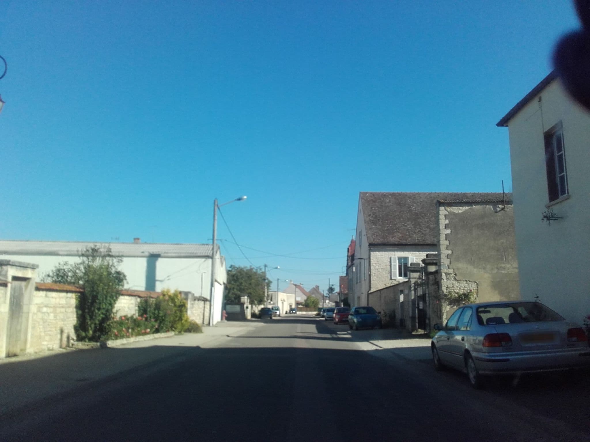 Street view near La Maison Deveney Mars, Corpeau — © alexcorioze (CC BY-SA · Mapillary)