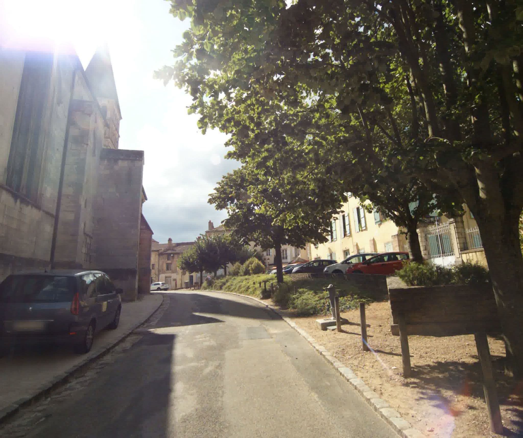 Street view near Maison d'Hôtes la Tour du Trésorier, Tournus — © sogefi (CC BY-SA · Mapillary)
