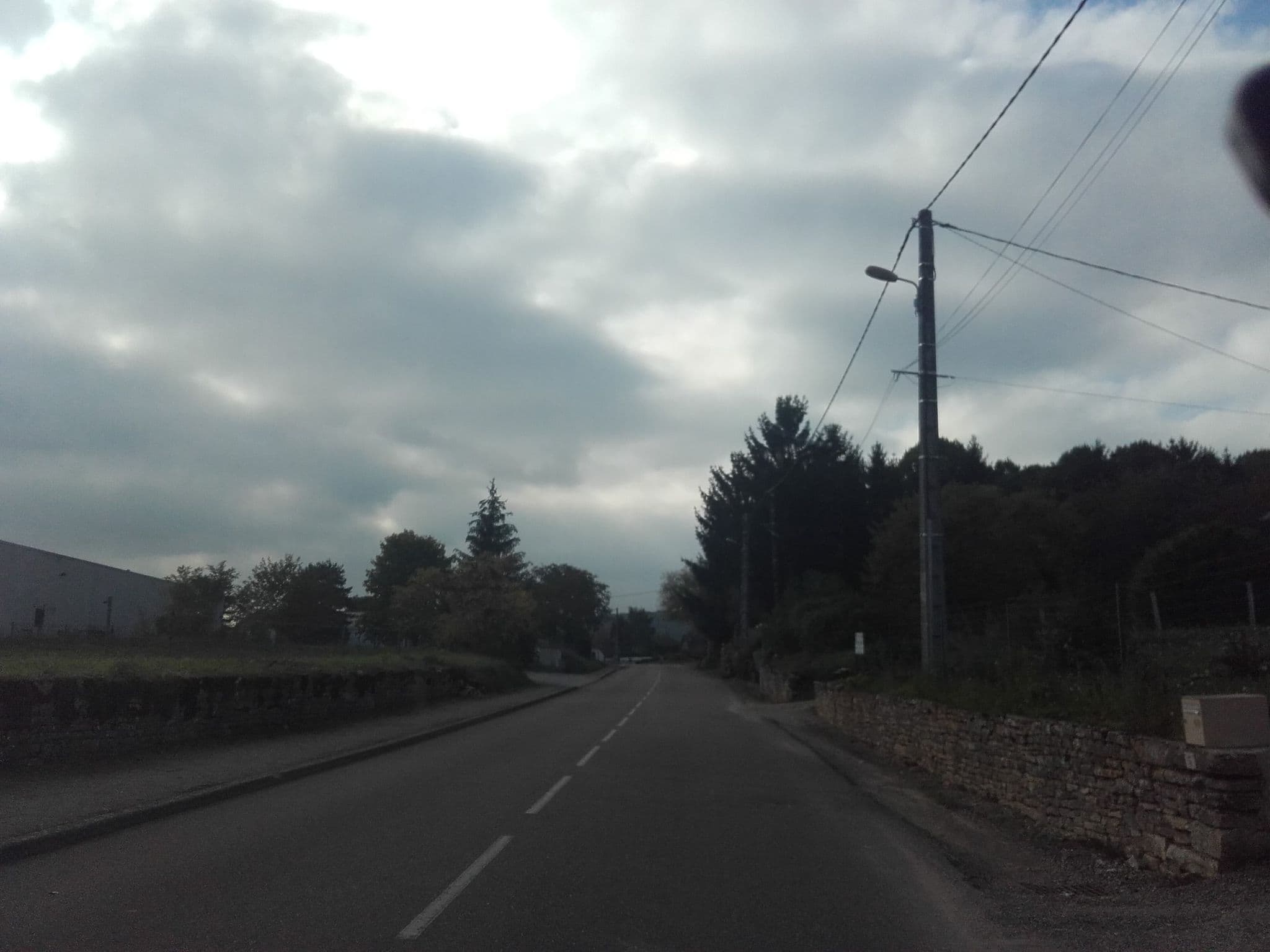 Street view near Rullyoloft, Rully — © alexcorioze (CC BY-SA · Mapillary)