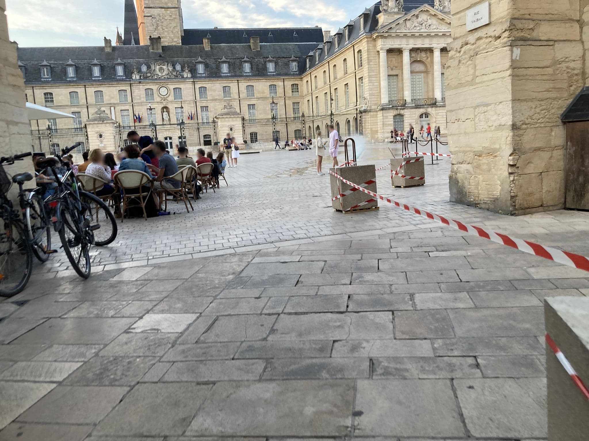 Street view near Résidence du Pré aux Clercs, Dijon — © beat (CC BY-SA · Mapillary)