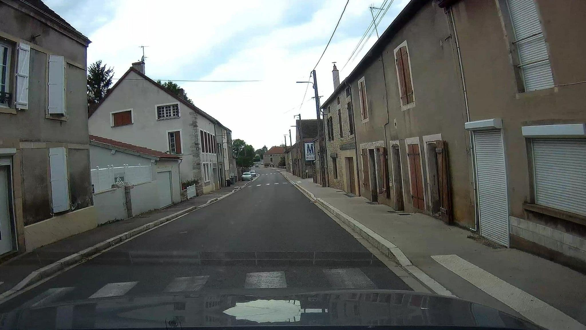 Street view near L'escarboucle, Savigny-lès-Beaune — © micmin1972 (CC BY-SA · Mapillary)