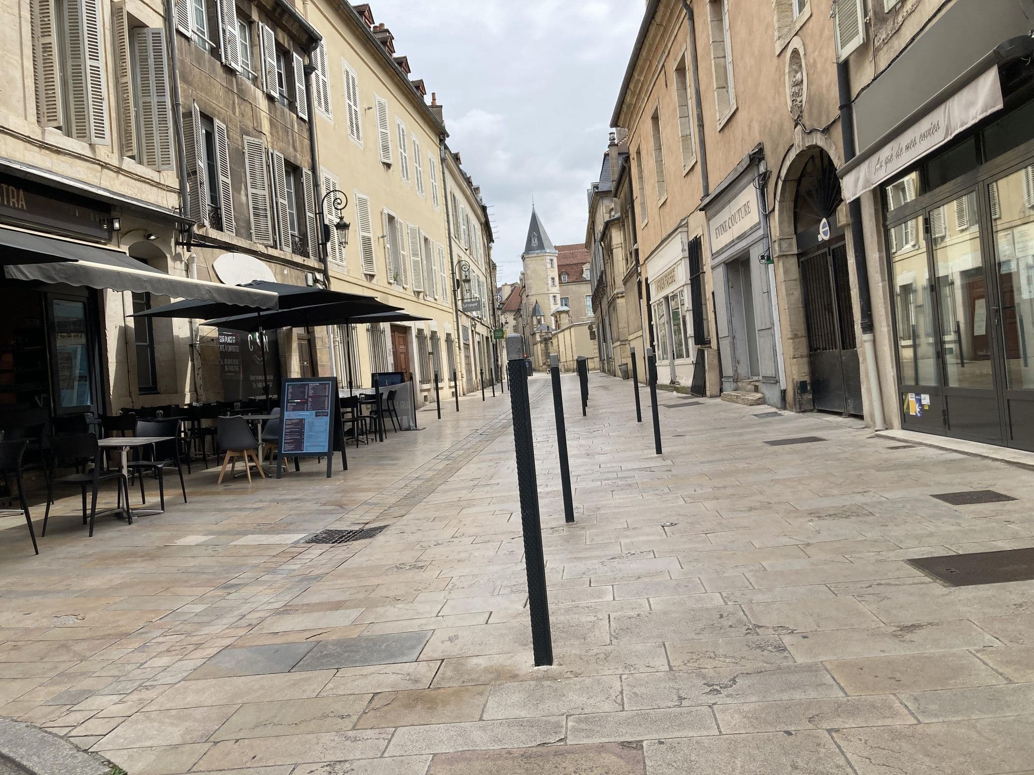 Street view near Hôtel de la Mare, Dijon — © beat (CC BY-SA · Mapillary)