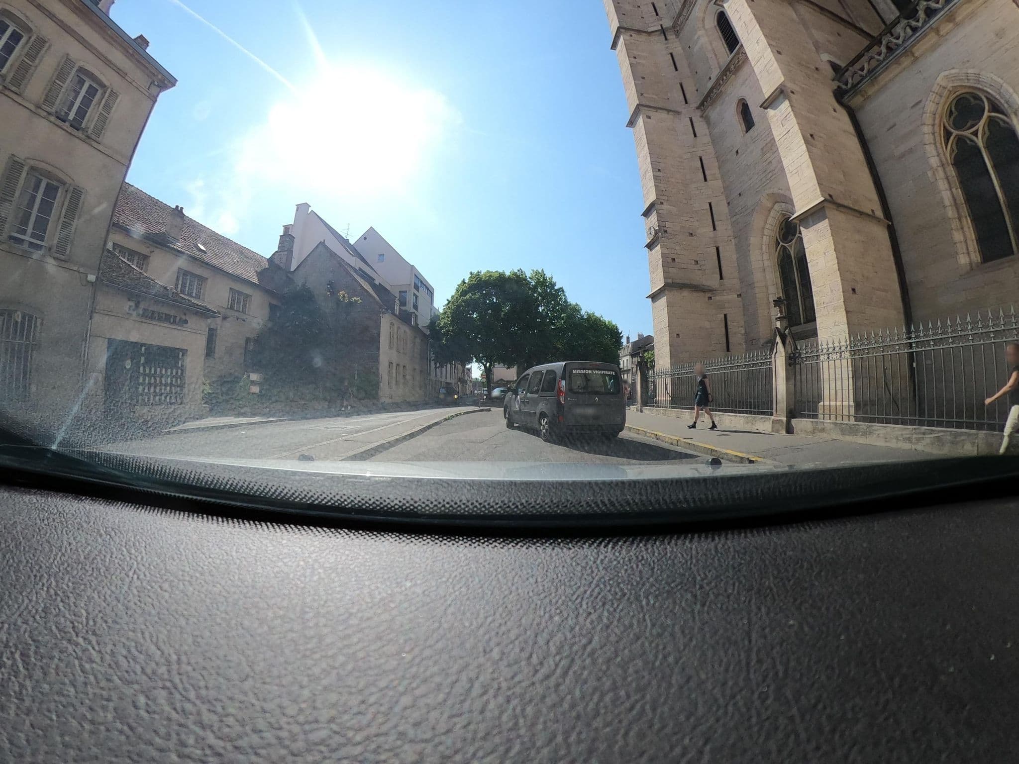 Street view near La Suite Indivio, Dijon — © Wodner (CC BY-SA · Mapillary)
