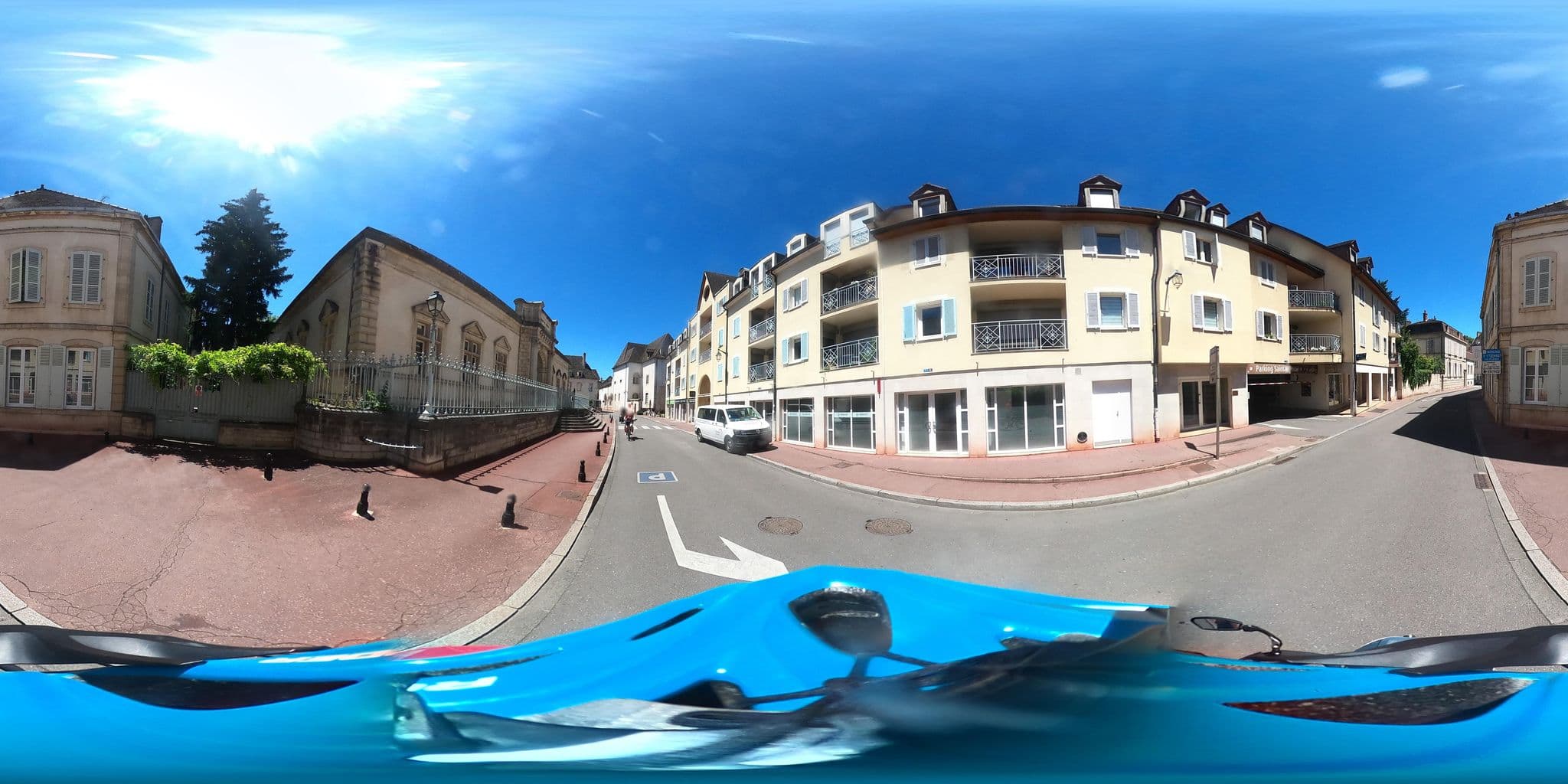 Street view near L'Appartement, Beaune — © padididejurbise (CC BY-SA · Mapillary)