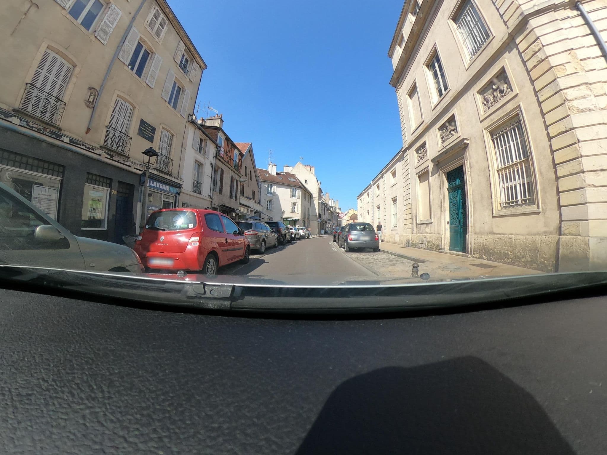 Street view near Hôtel Le Sauvage, Dijon — © Wodner (CC BY-SA · Mapillary)