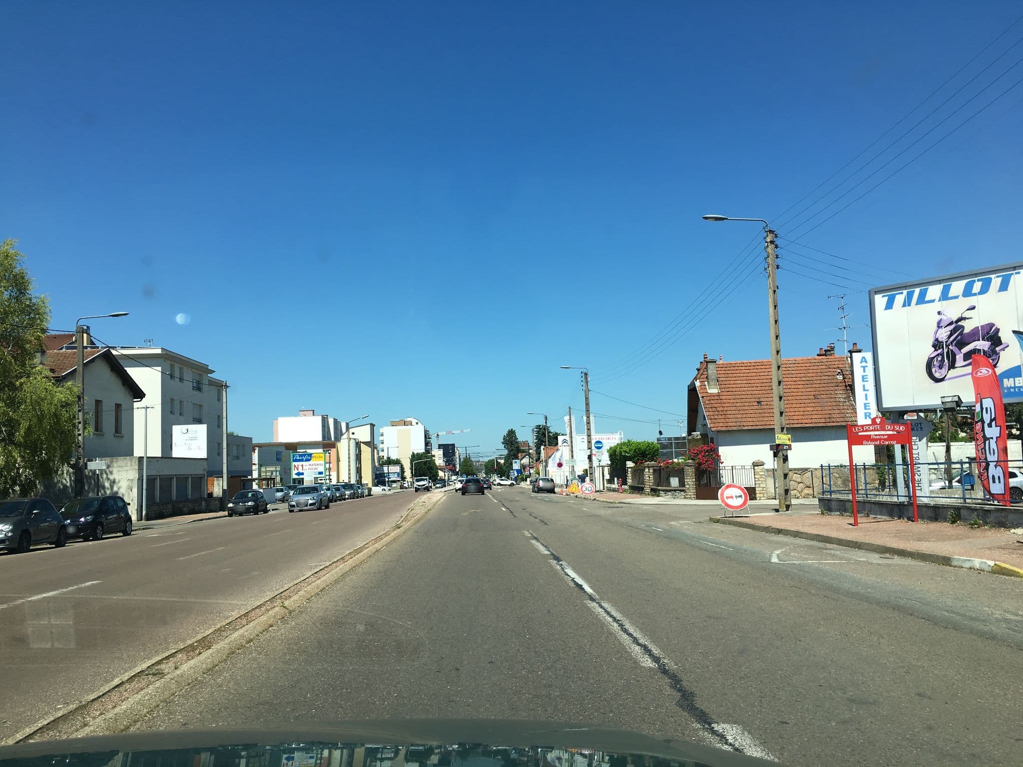 Street view near Le Bon Coin, Chenôve — © df45 (CC BY-SA · Mapillary)